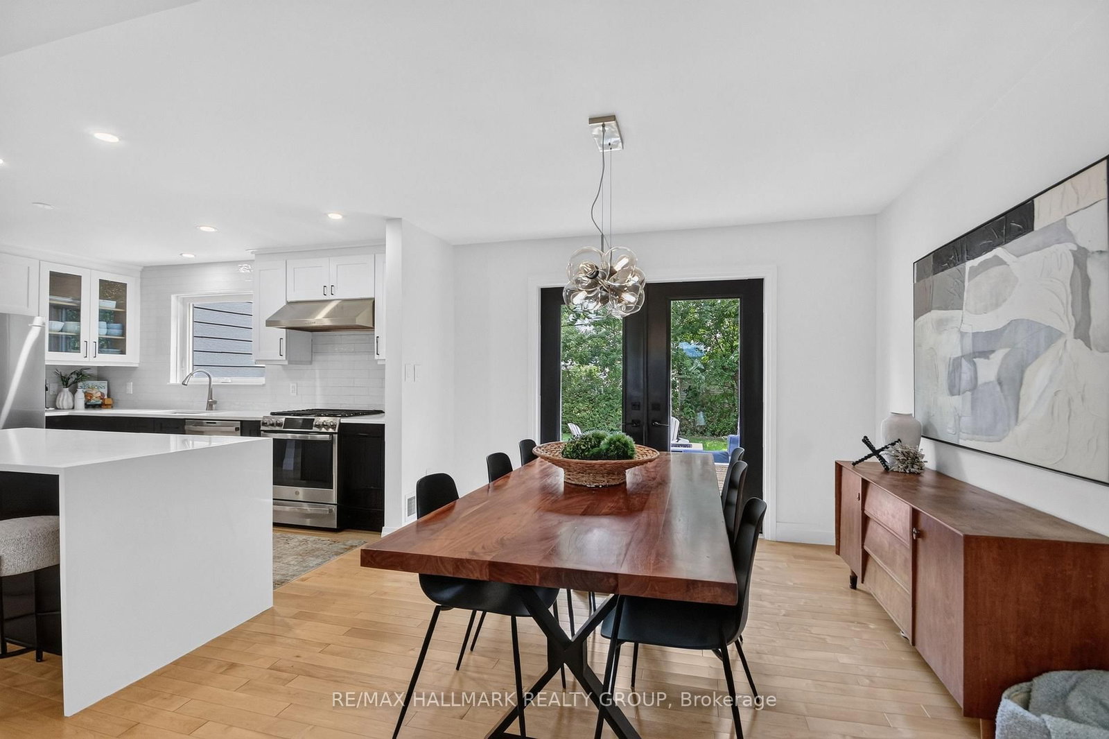 1677 Abbey Road • Ottawa, ON photo 18