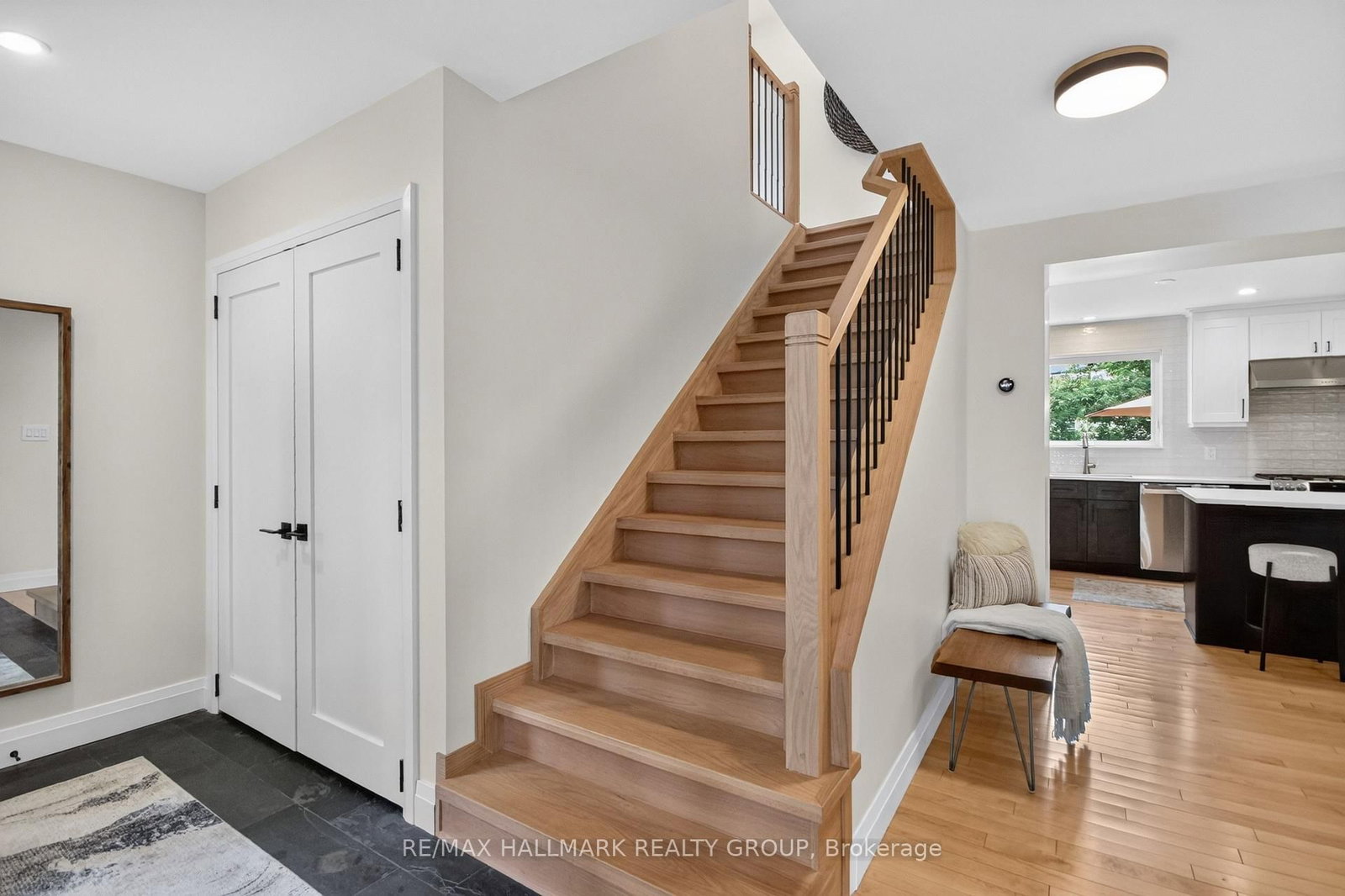 1677 Abbey Road • Ottawa, ON photo 8