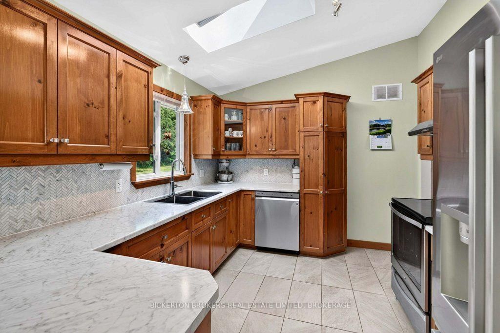 342 Lyndhurst Road • Leeds and the Thousand Islands, ON photo 27