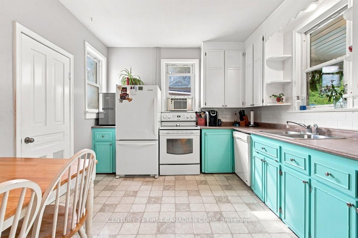 168 Graham Road • West Elgin, ON photo 17