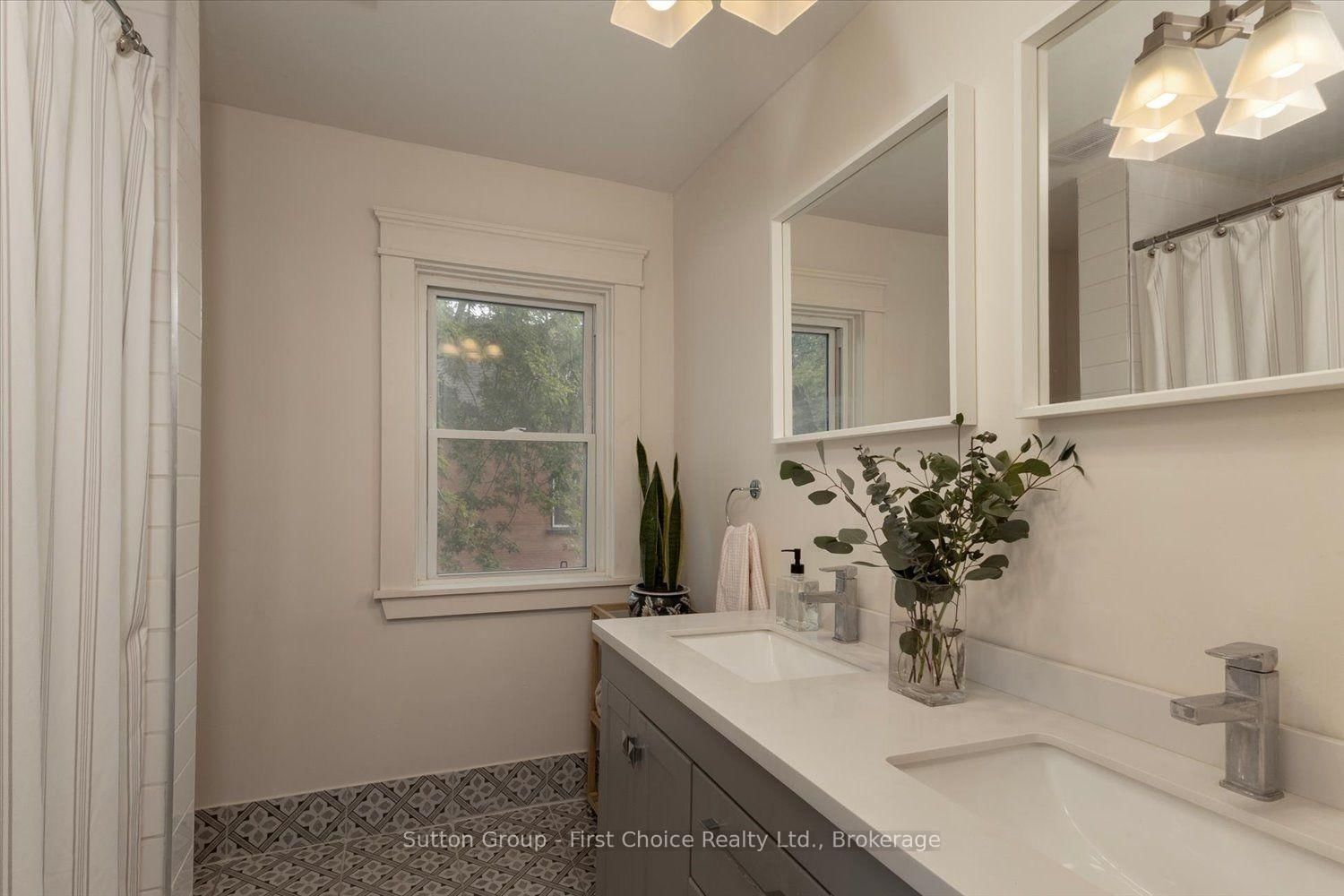 222 Brunswick Street • Stratford, ON photo 21