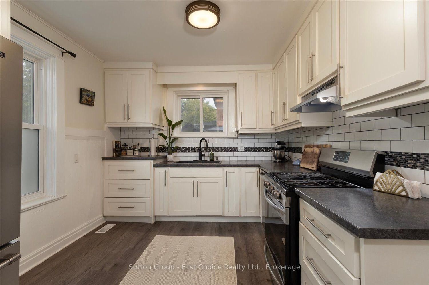 222 Brunswick Street • Stratford, ON photo 8