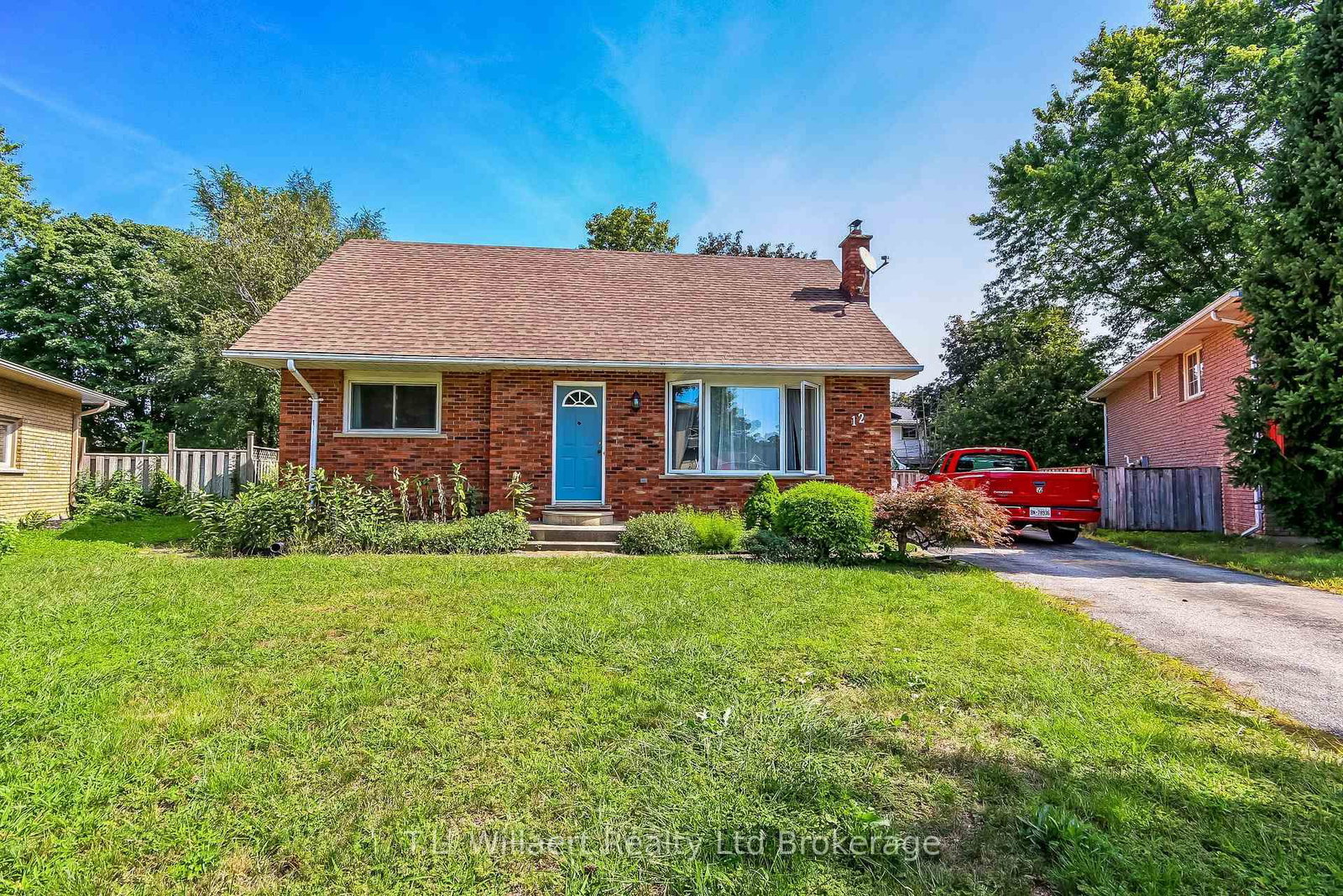 12 Alba Avenue • Tillsonburg, ON photo 1
