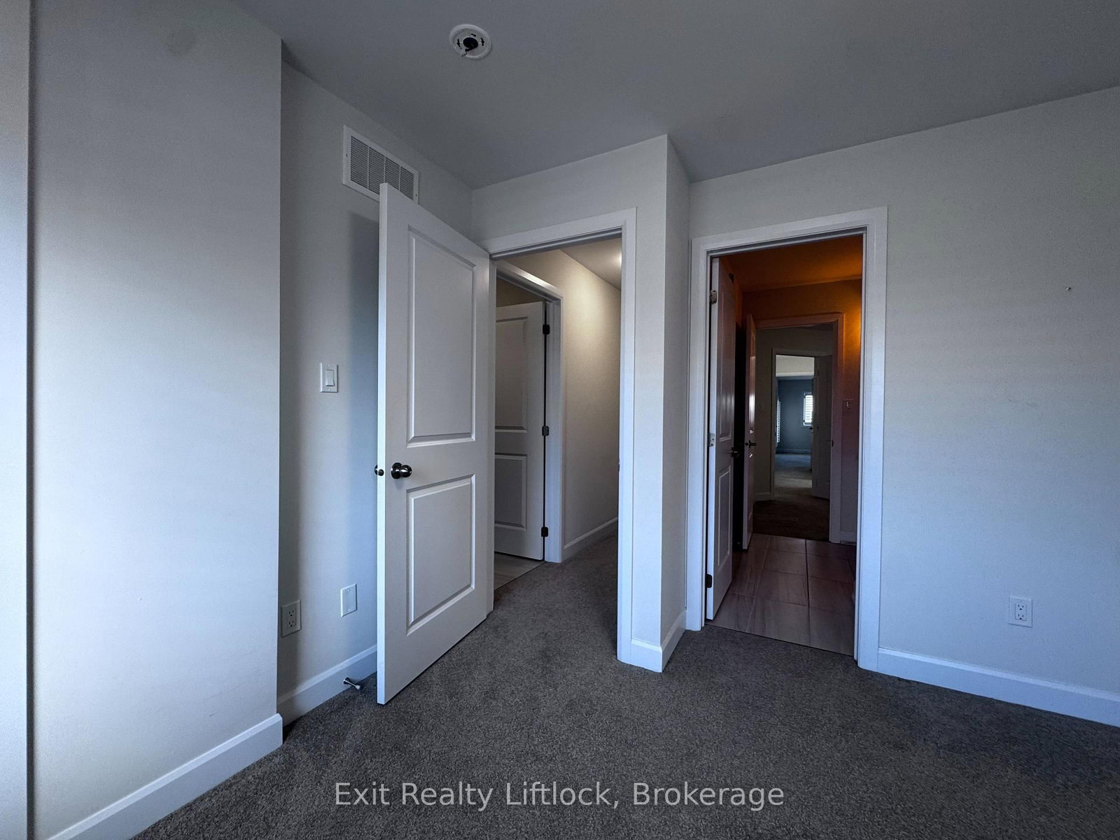 949 Bamford Terrace • Peterborough, ON photo 20