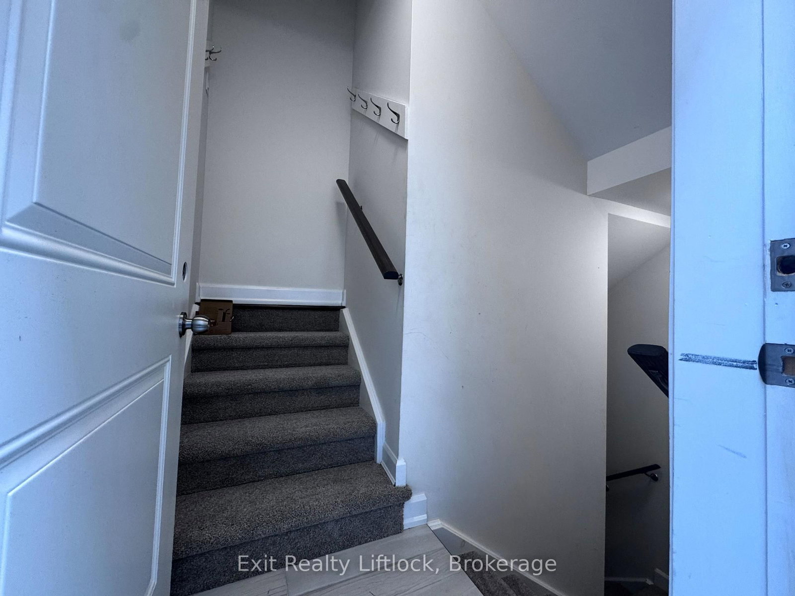 949 Bamford Terrace • Peterborough, ON photo 4