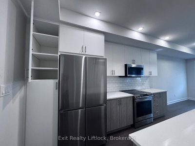949 Bamford Terrace • Peterborough, ON photo 8