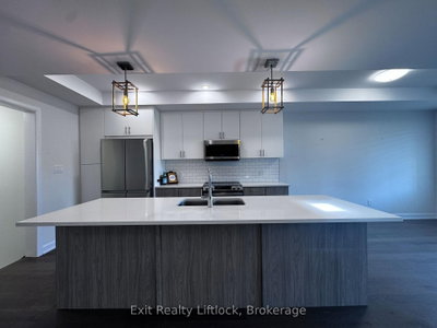 949 Bamford Terrace • Peterborough, ON photo 9