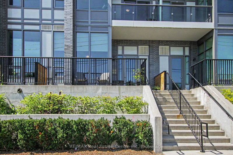 102 - 73 Arthur Street S
