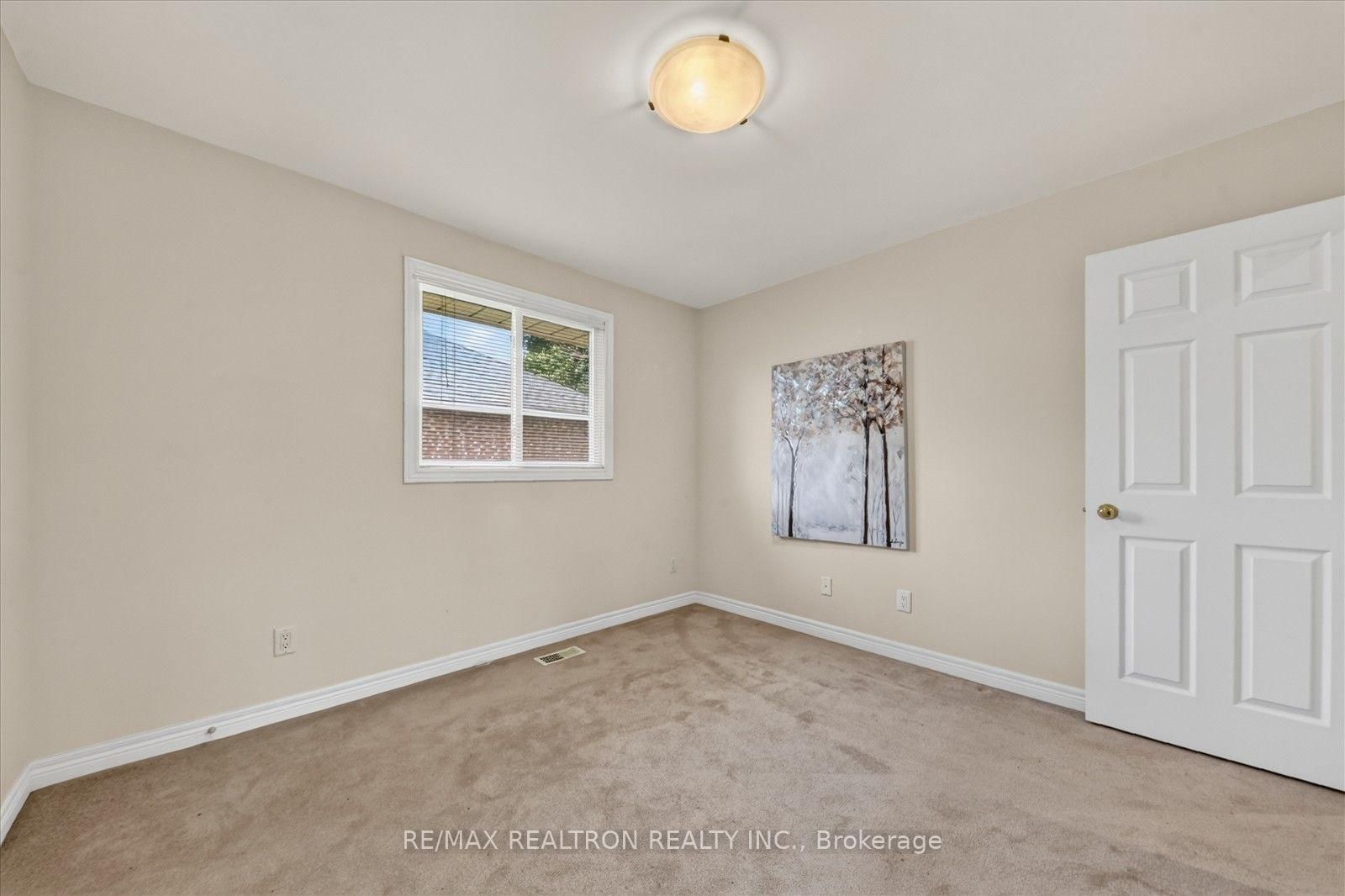 295 Woodward Avenue • Selwyn, ON photo 36