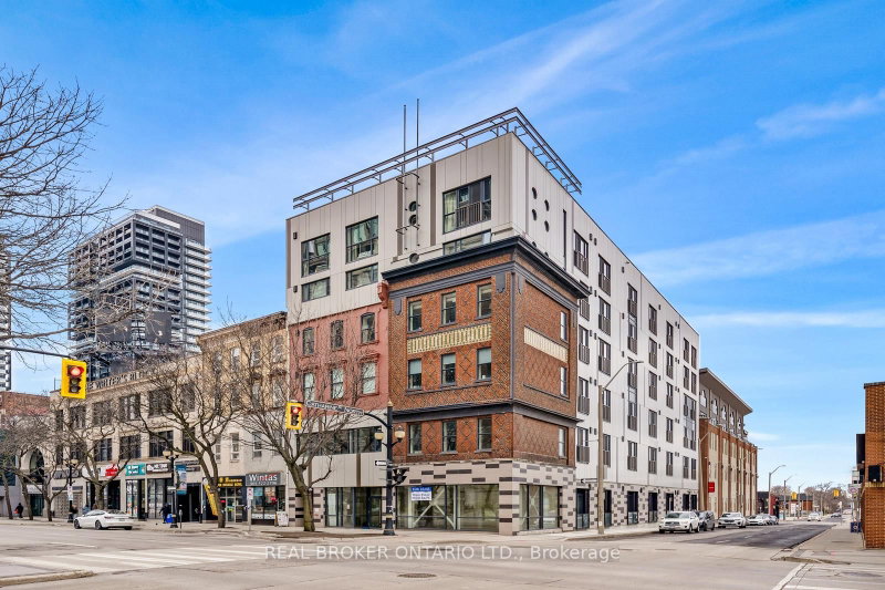206 - 121 King St East Street