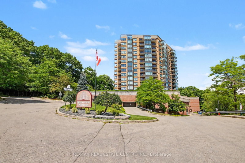 608 - 237 King Street W