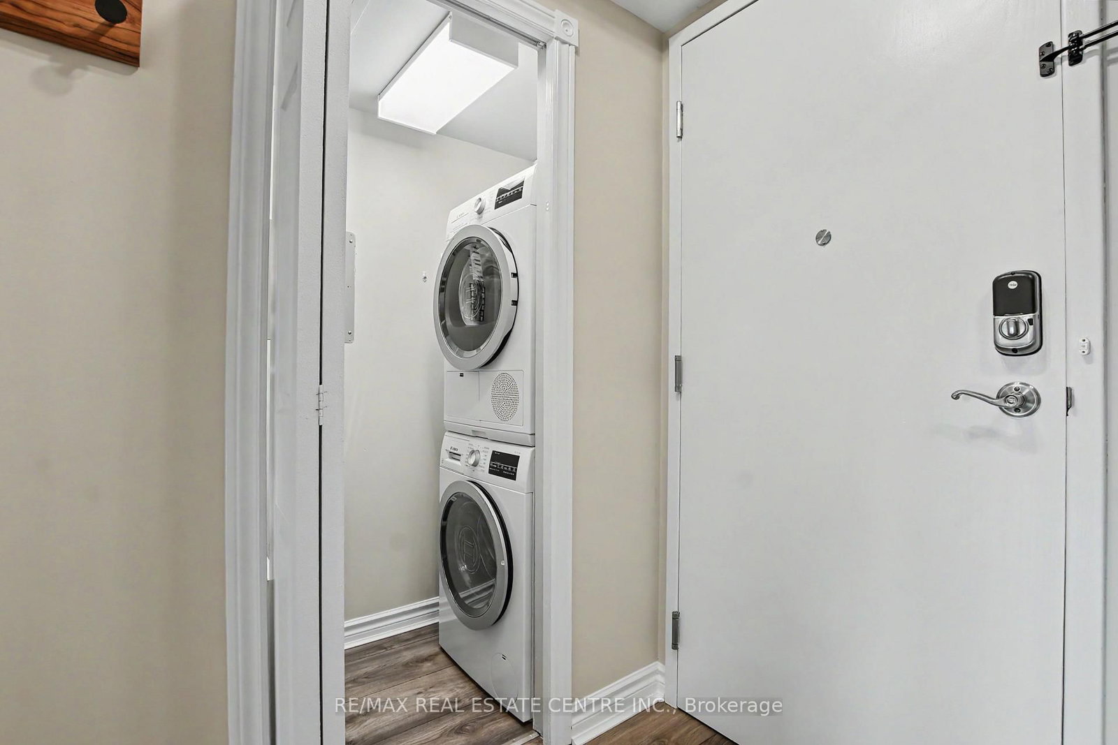 237 King Street W • #608 • Cambridge, ON photo 11