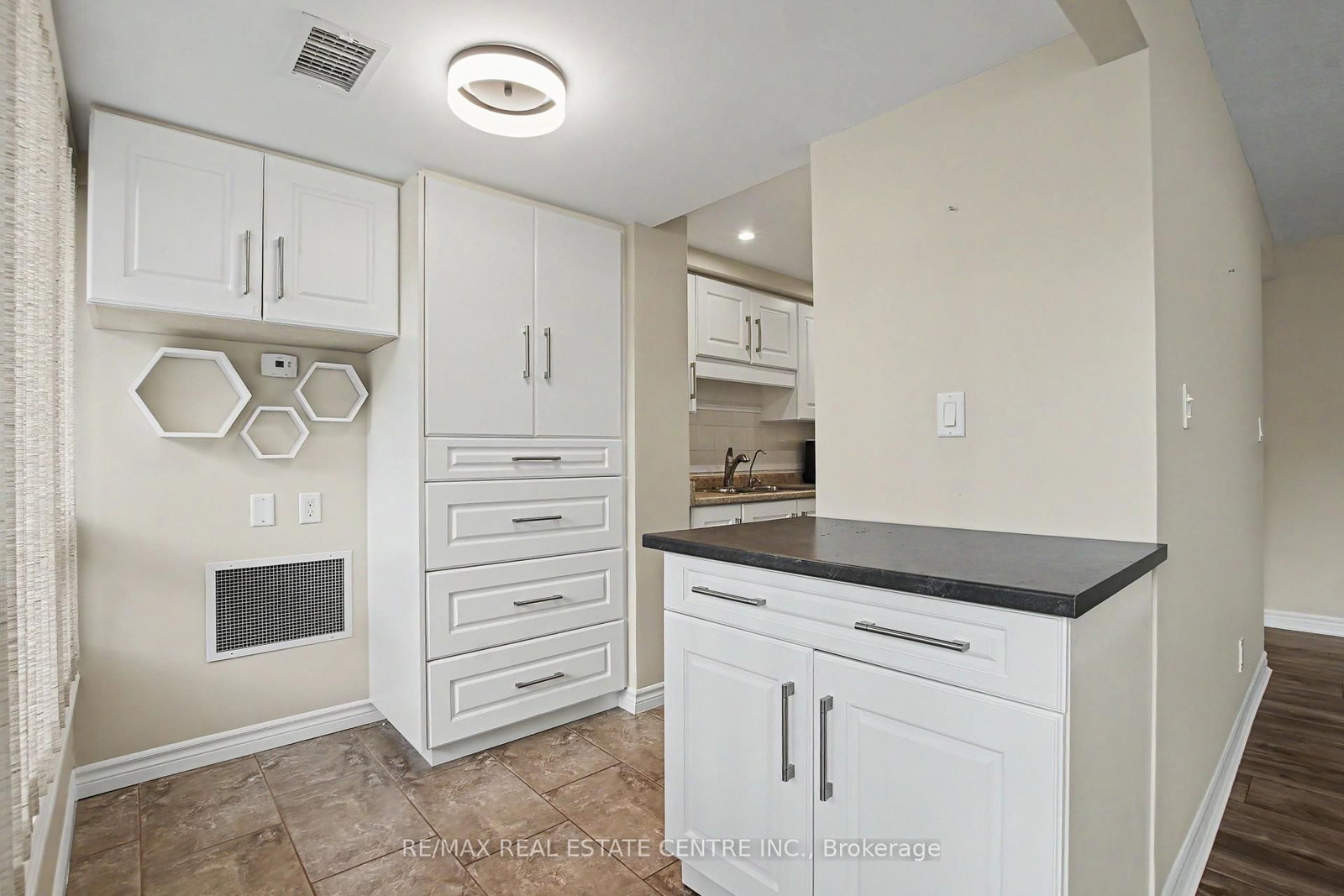 237 King Street W • #608 • Cambridge, ON photo 15