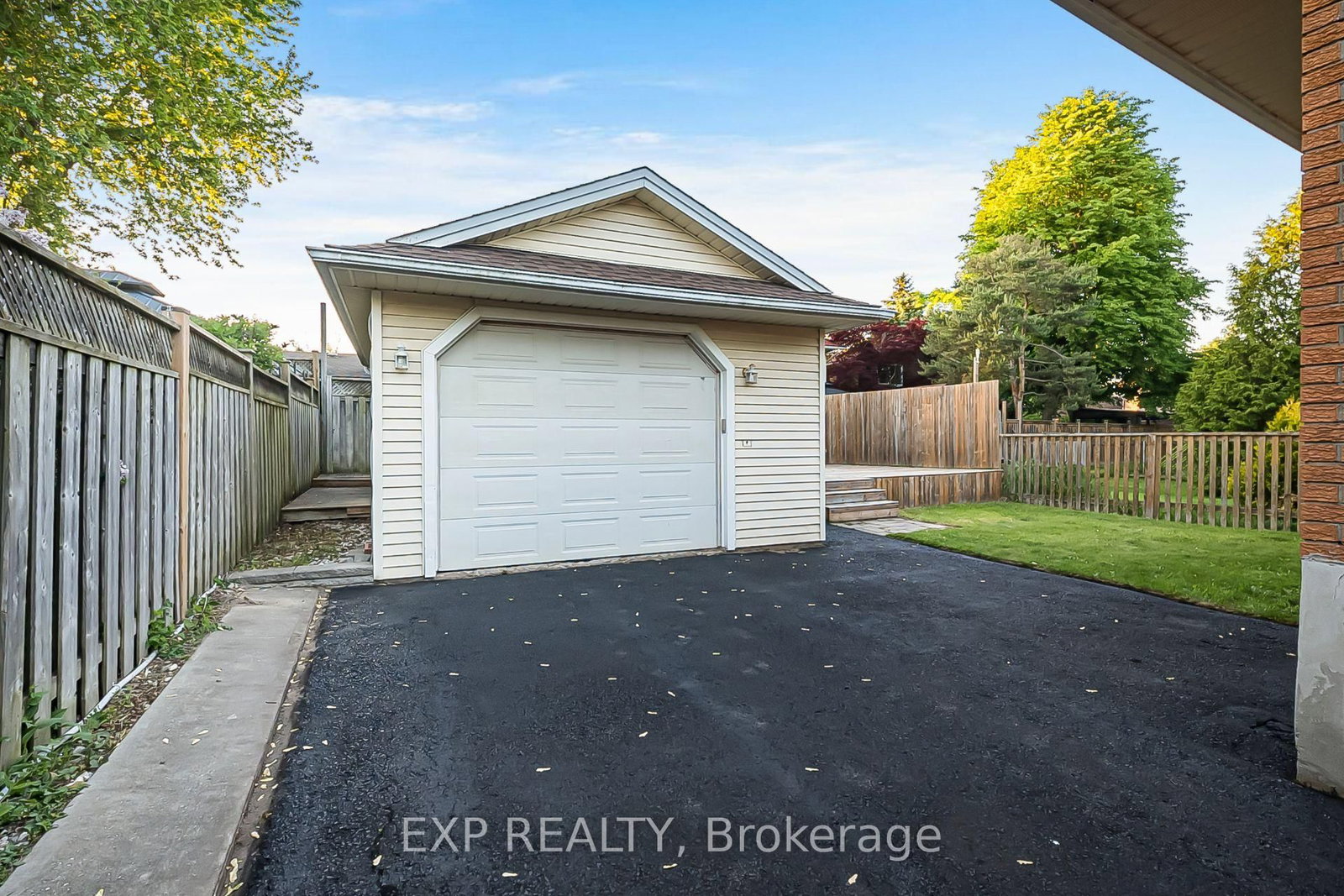 124 Dunsmere Drive • Kitchener, ON photo 36