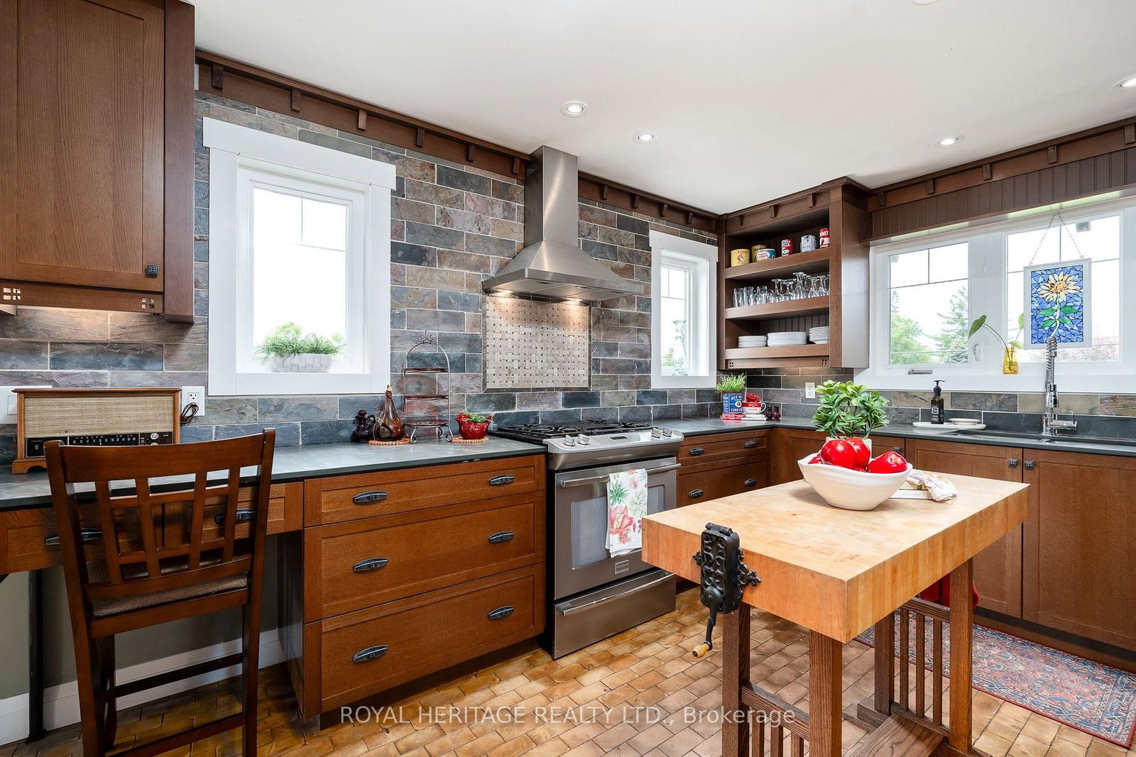 8096 County Road 2 Road • Napanee, ON photo 17