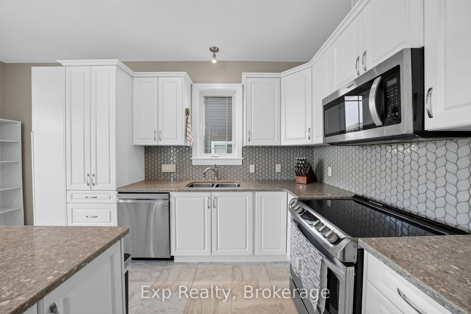129 Brennan Crescent • Bissett Creek, ON photo 15