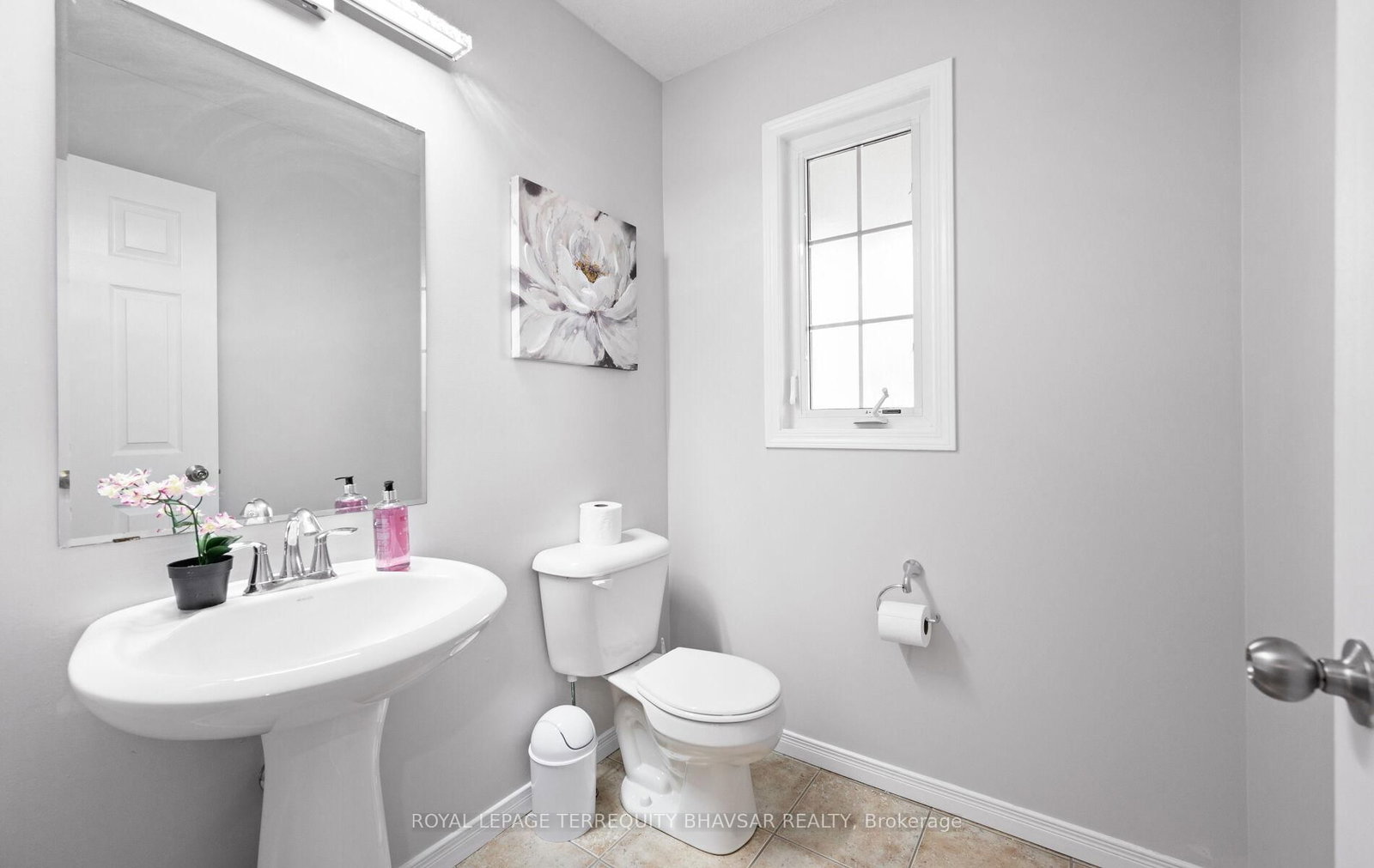 111 Parkvale Drive • Kitchener, ON photo 25