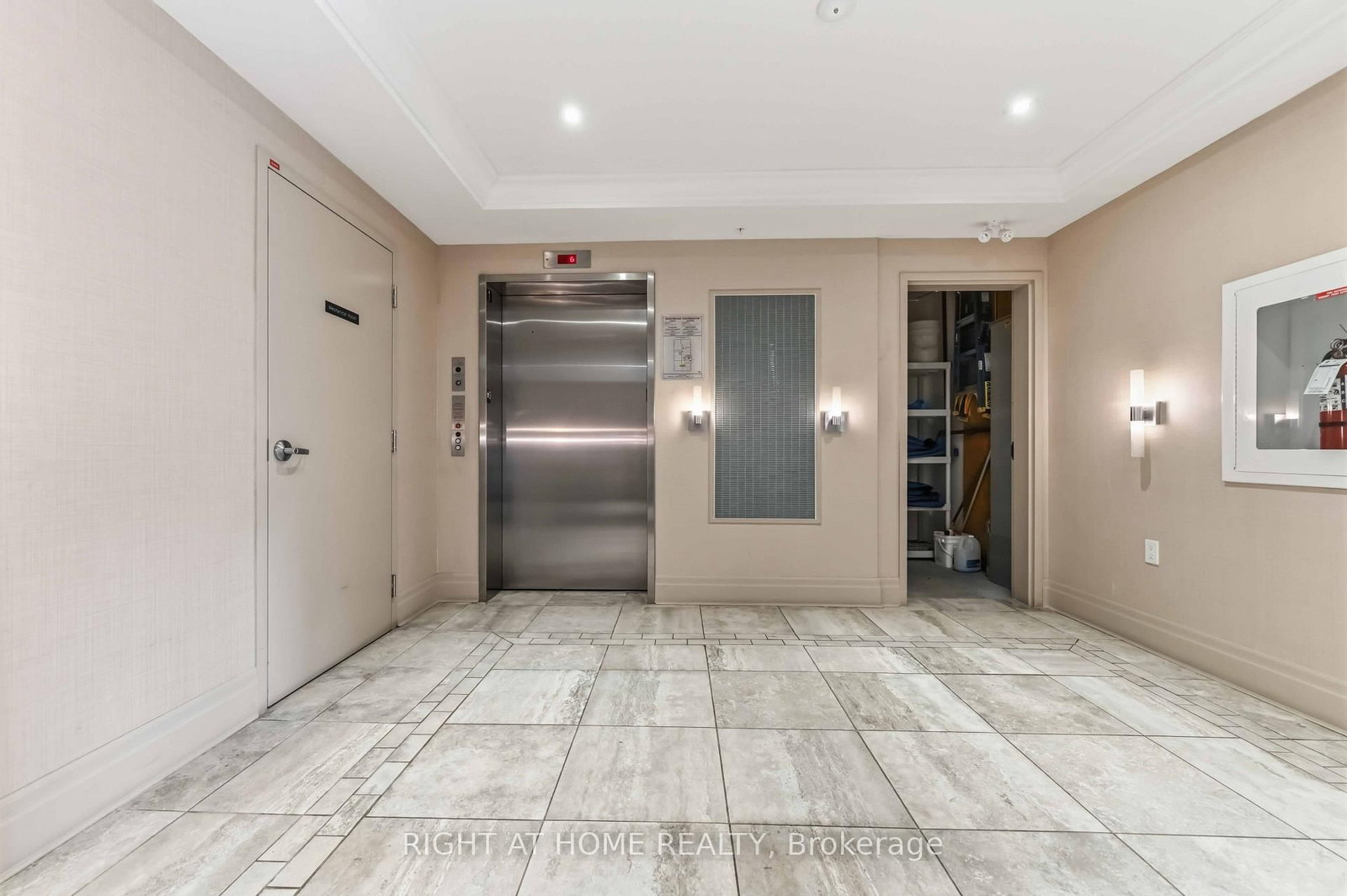 405 - 200 Winterfell Private, Ottawa 4
