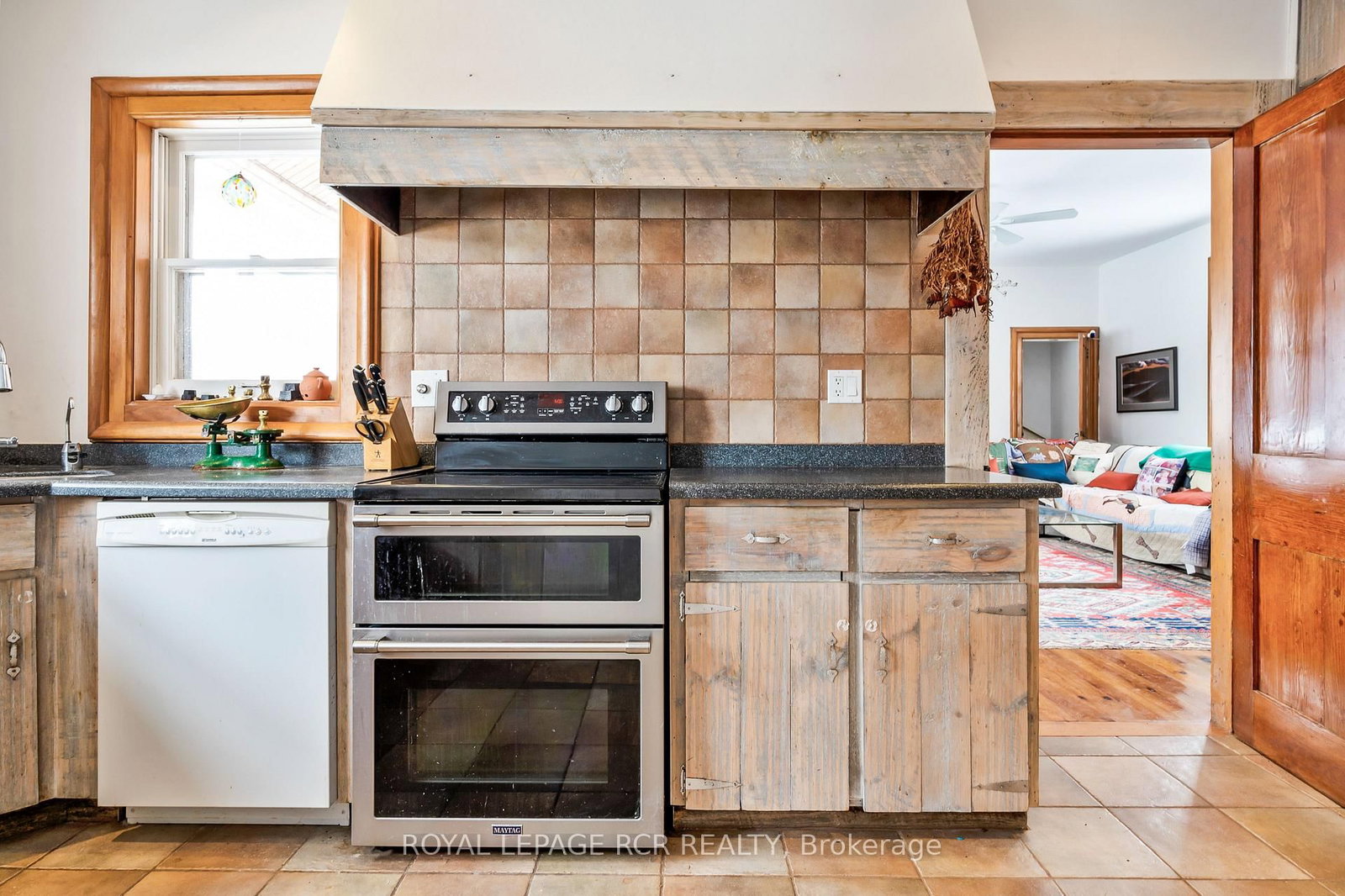 5600 Fourth Line • Guelph/Eramosa, ON photo 9