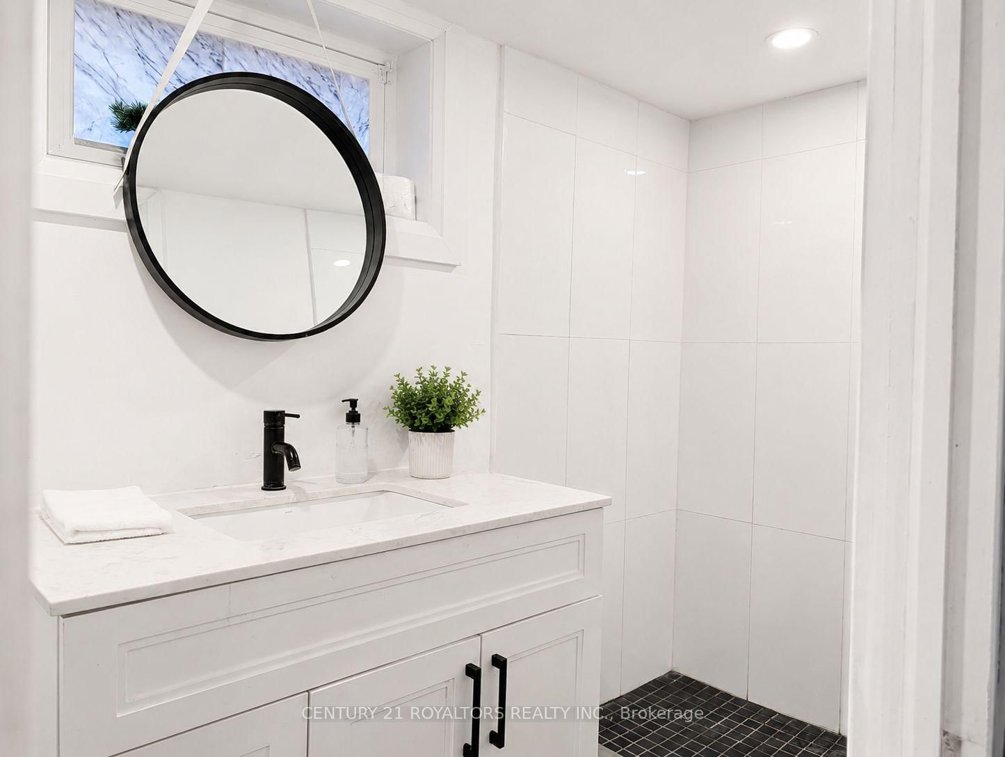 336 Victoria Street N • Woodstock, ON photo 17