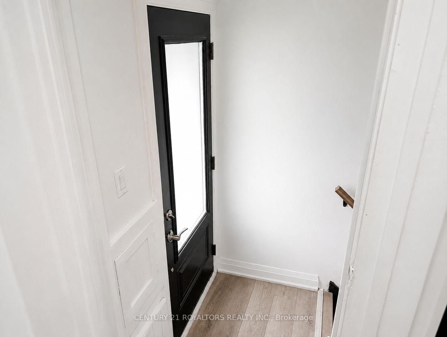 336 Victoria Street N • Woodstock, ON photo 7