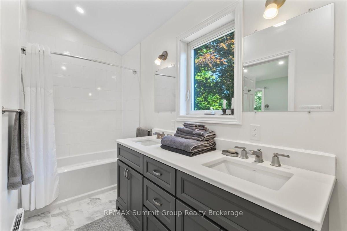 123 Amik Court • Grey Highlands, ON photo 18