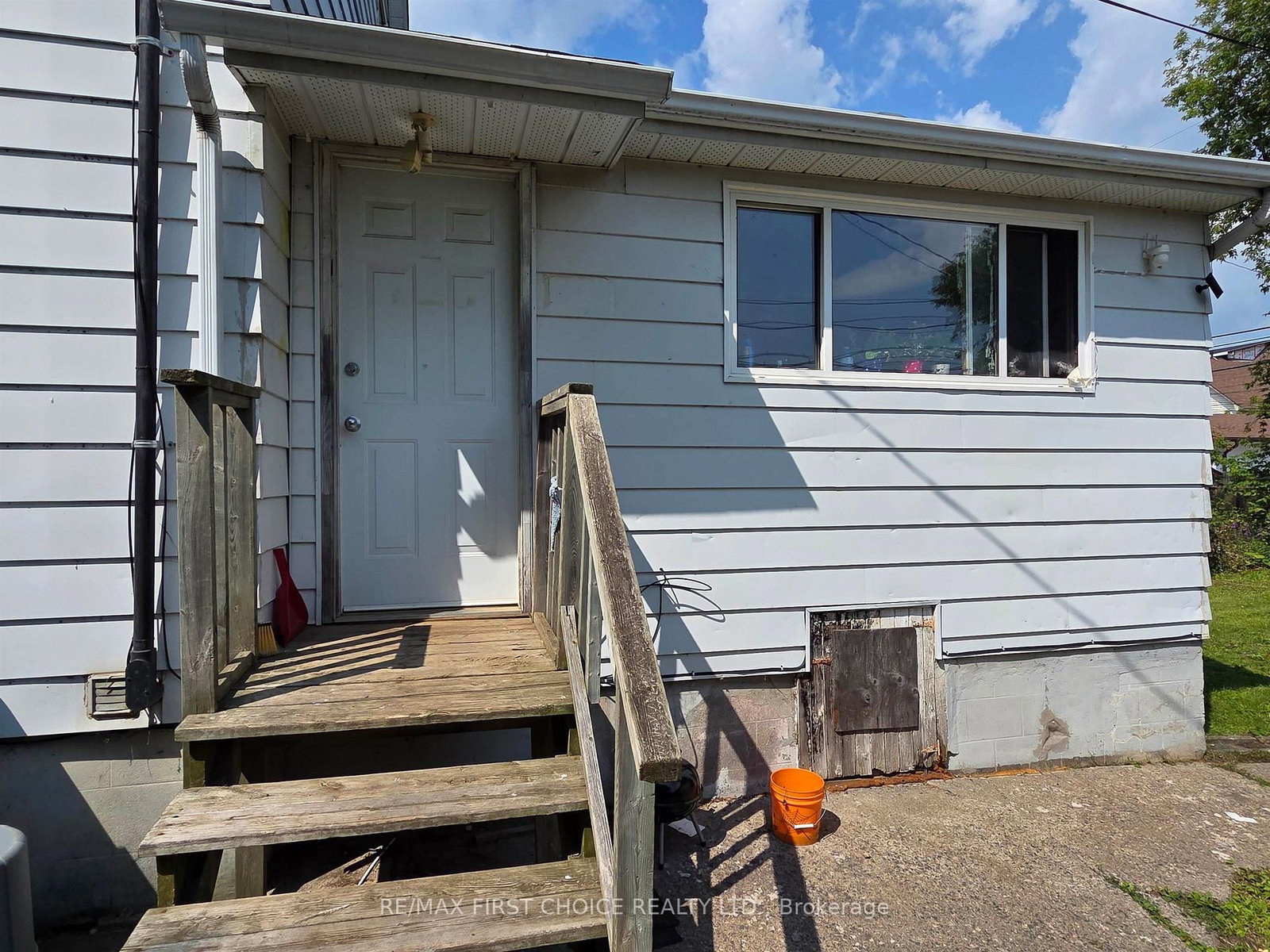115 Cameron Street • Thunder Bay, ON photo 4