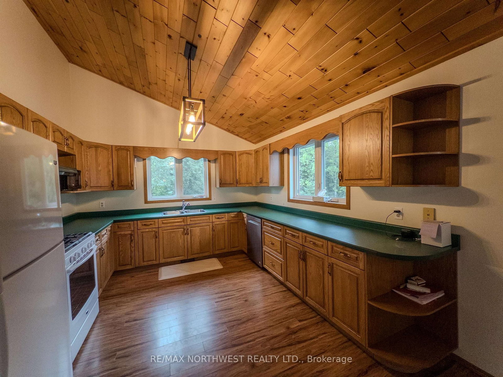 1829 Highway 17 West • Kenora, ON photo 24