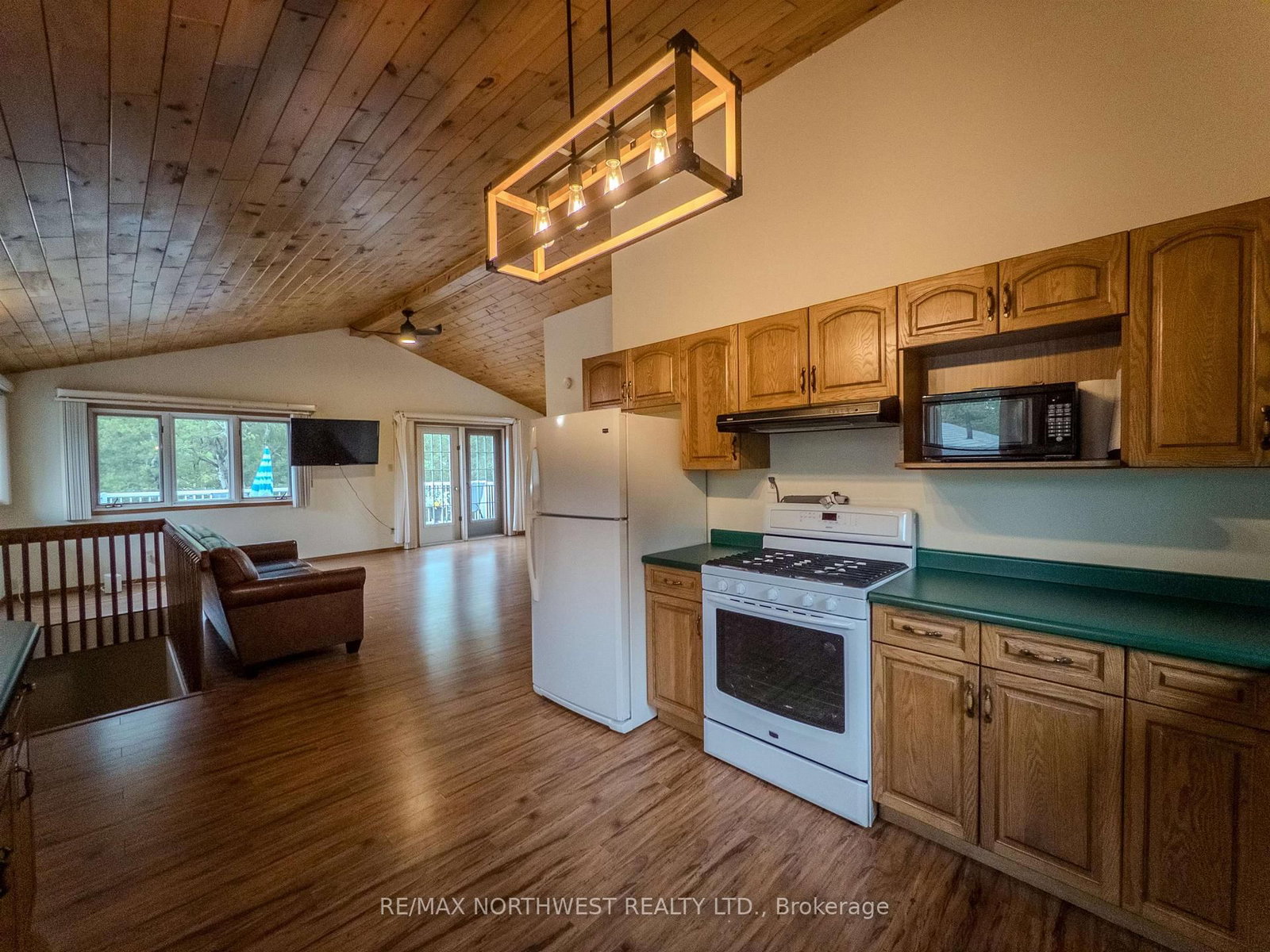 1829 Highway 17 West • Kenora, ON photo 25