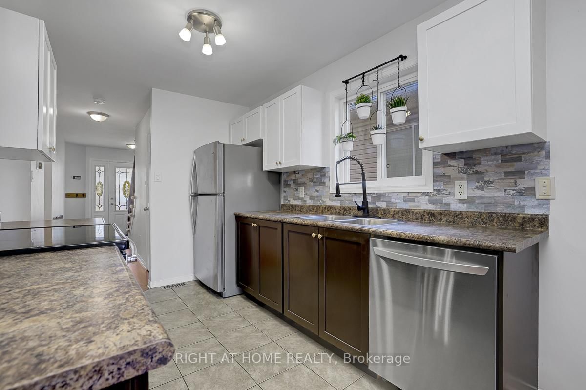 70 Frieday Street • Arnprior, ON photo 14