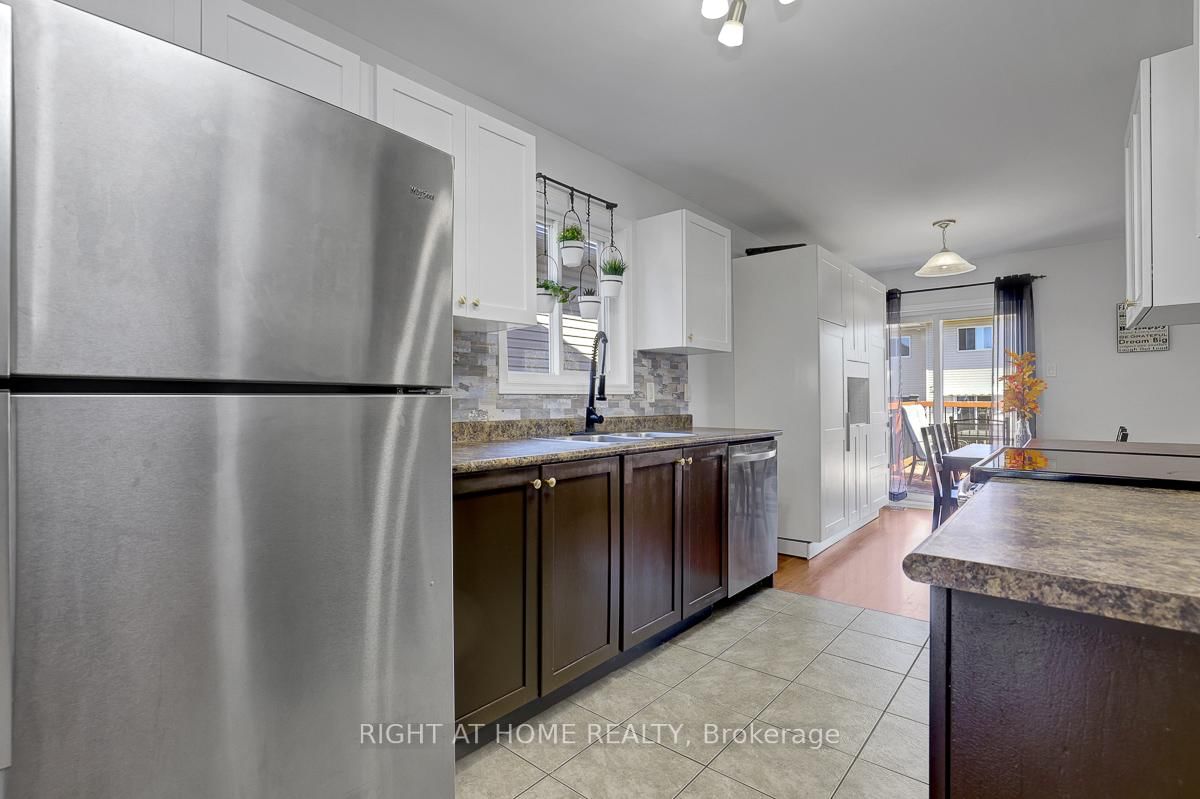 70 Frieday Street • Arnprior, ON photo 15