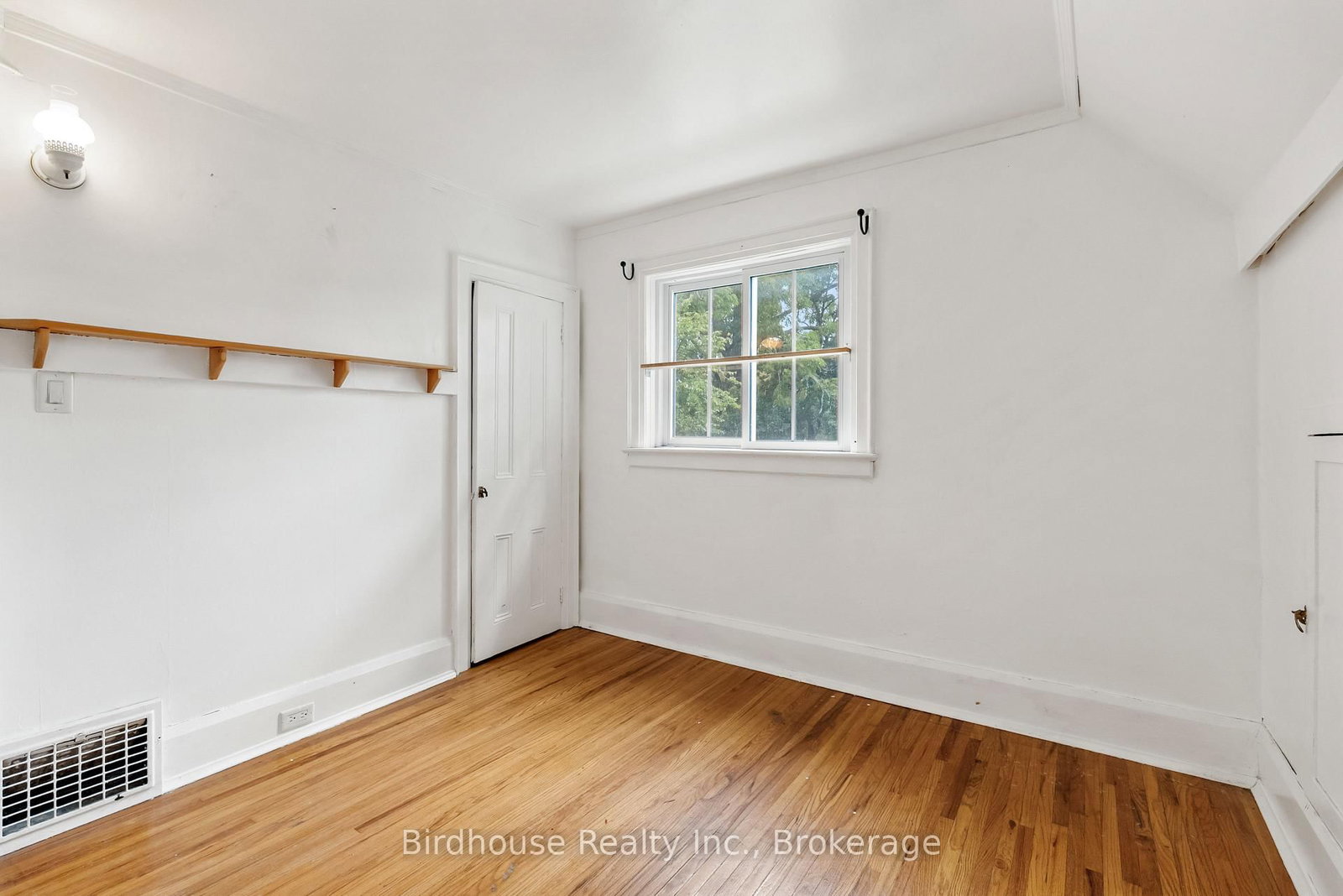 12 Mill Street • Kawartha Lakes, ON photo 15