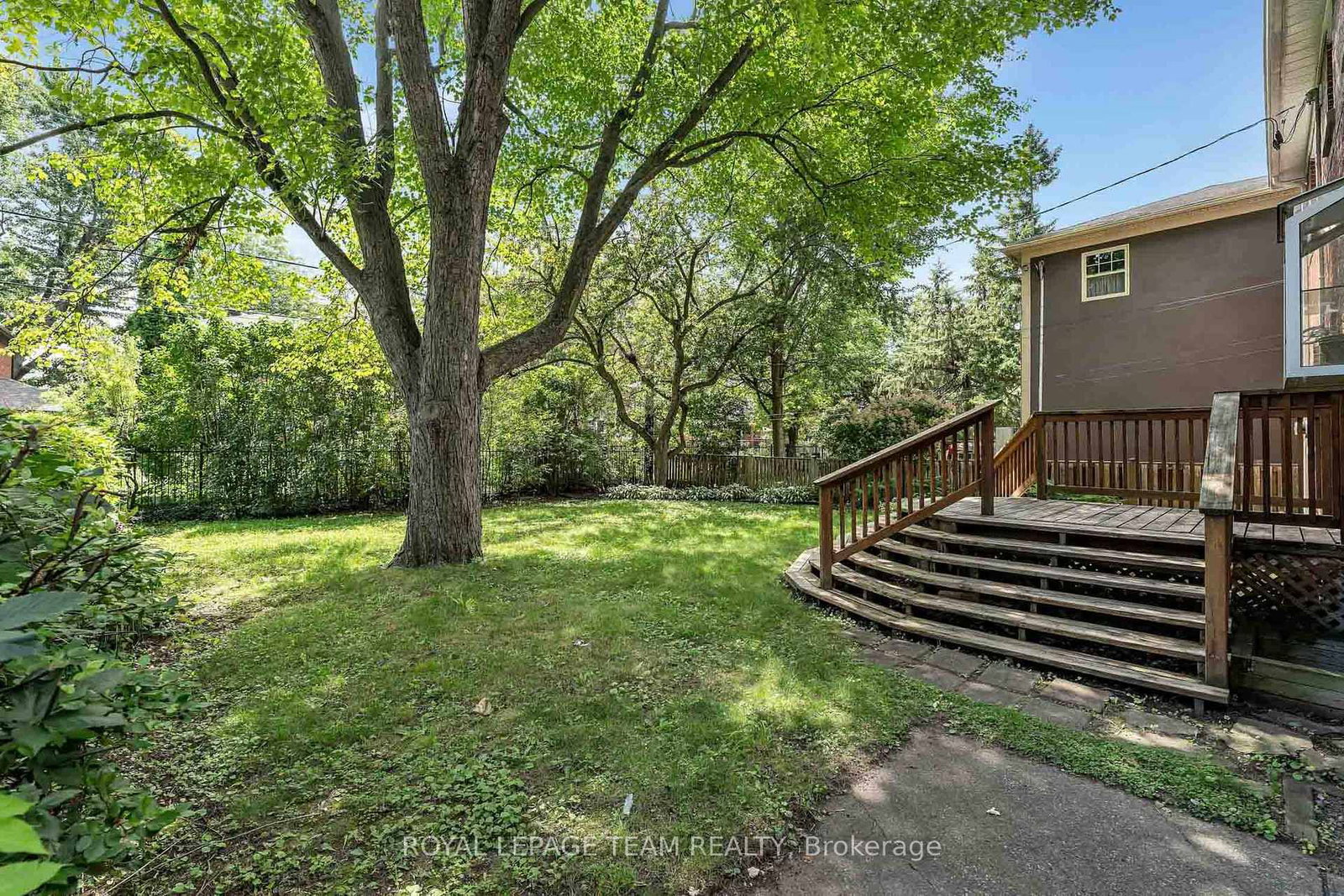 60 Avenue Road • Ottawa, ON photo 38