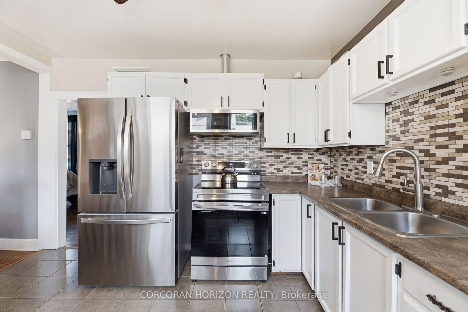 111 Elliott Street • Cambridge, ON photo 12