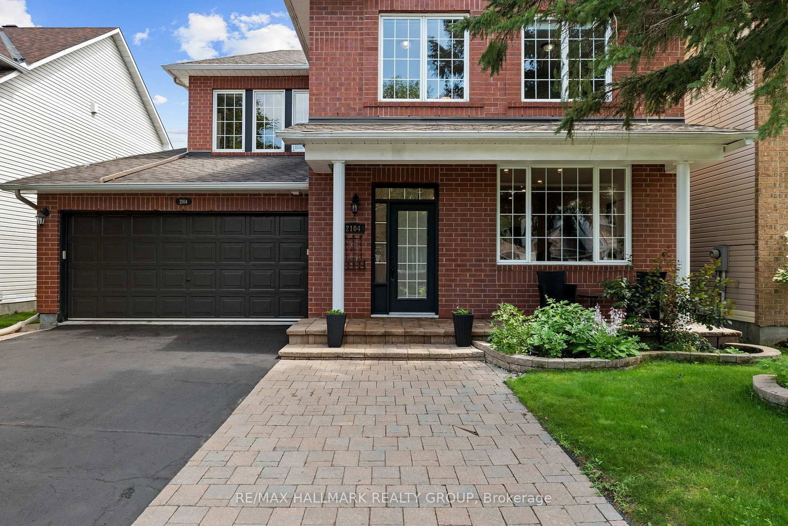 2104 Sandy Oaks Drive • Ottawa, ON photo 4