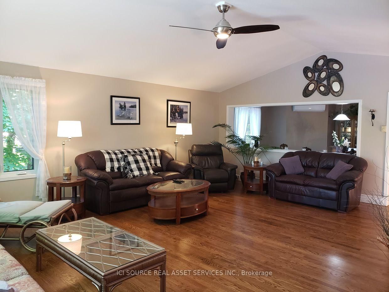 703 Davidson Lane • White Lake, ON photo 16