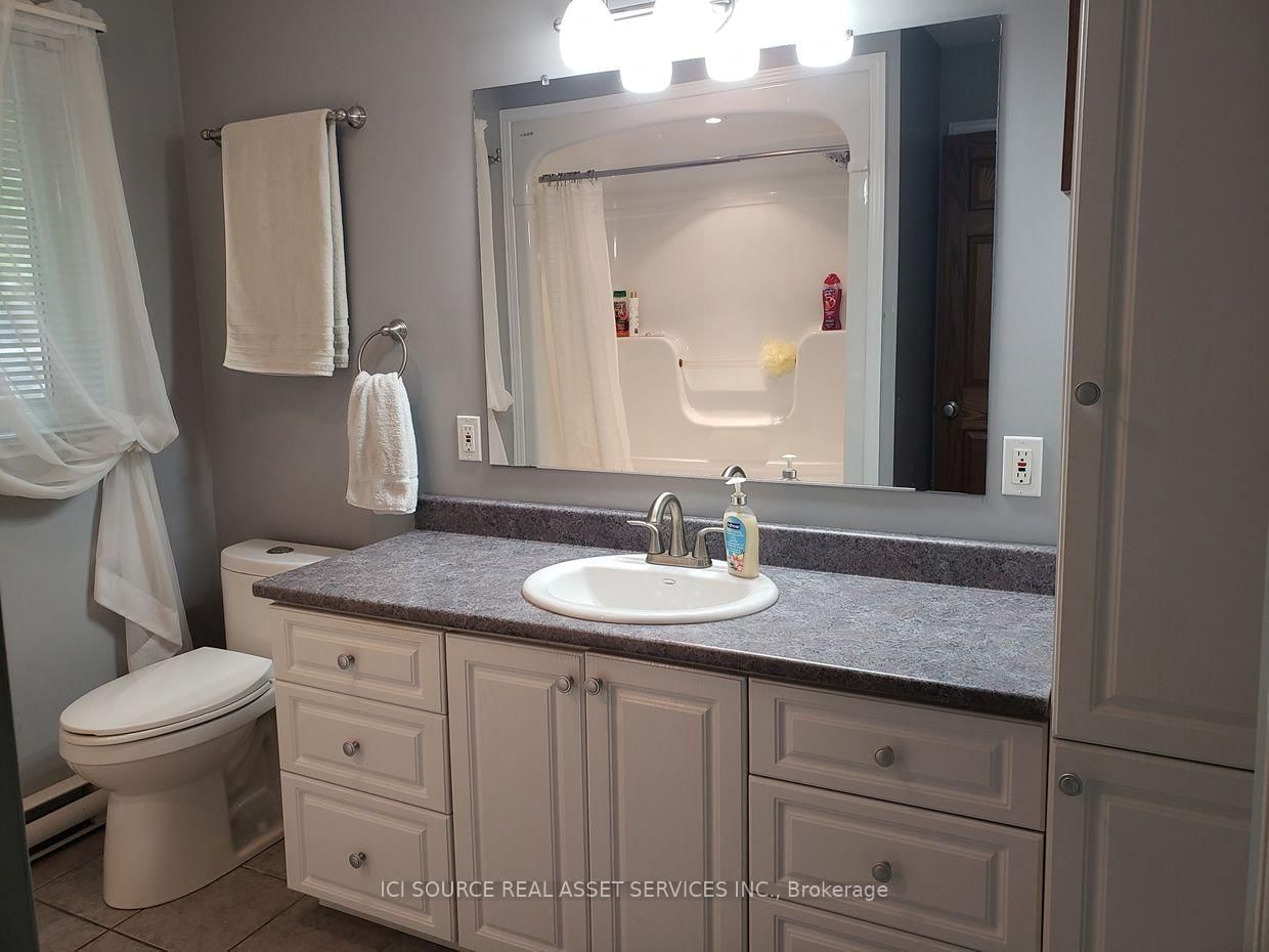 703 Davidson Lane • White Lake, ON photo 21