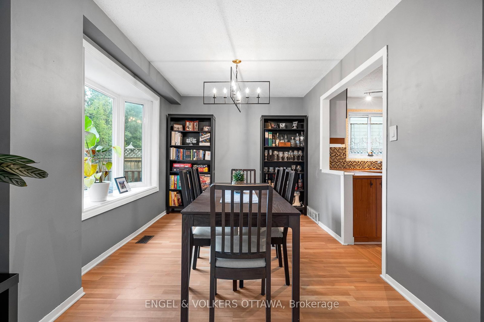 10 Estelle Crescent • Nepean, ON photo 14