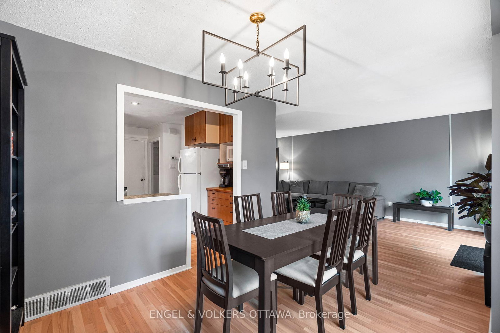 10 Estelle Crescent • Nepean, ON photo 17