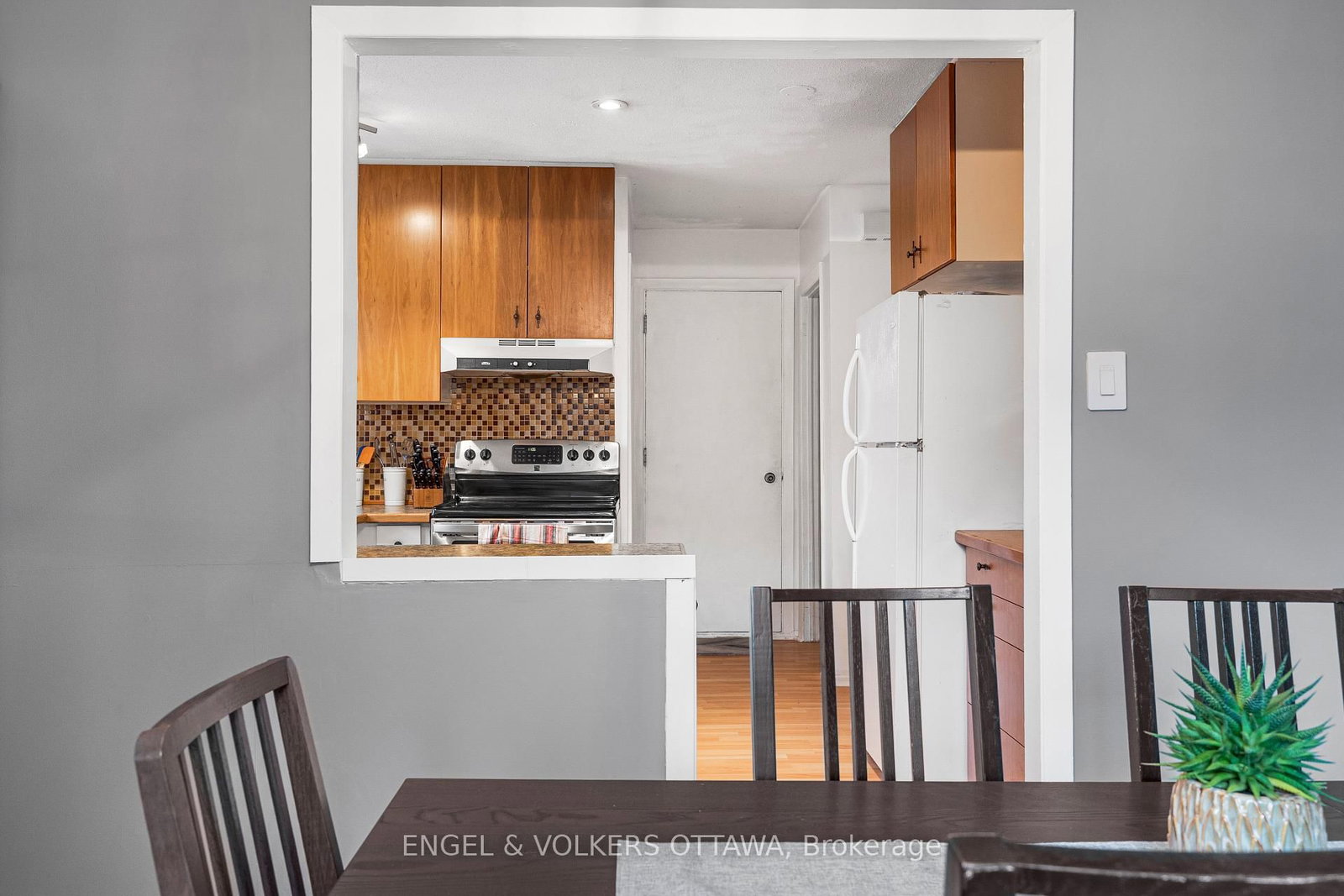 10 Estelle Crescent • Nepean, ON photo 18