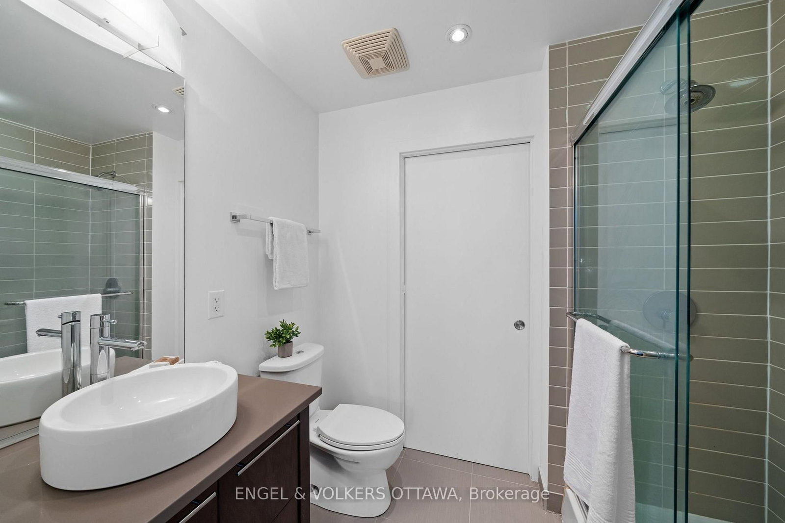 101 Richmond Road • #219 • Ottawa, ON photo 19