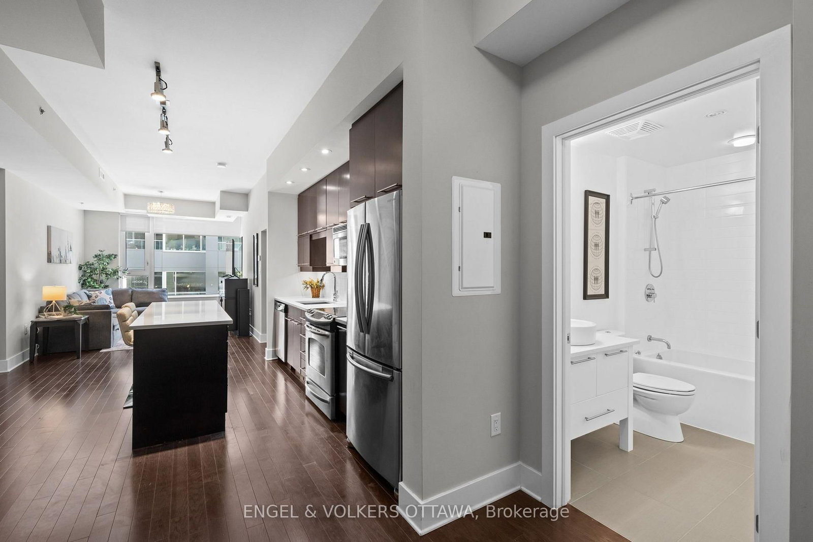 101 Richmond Road • #219 • Ottawa, ON photo 5