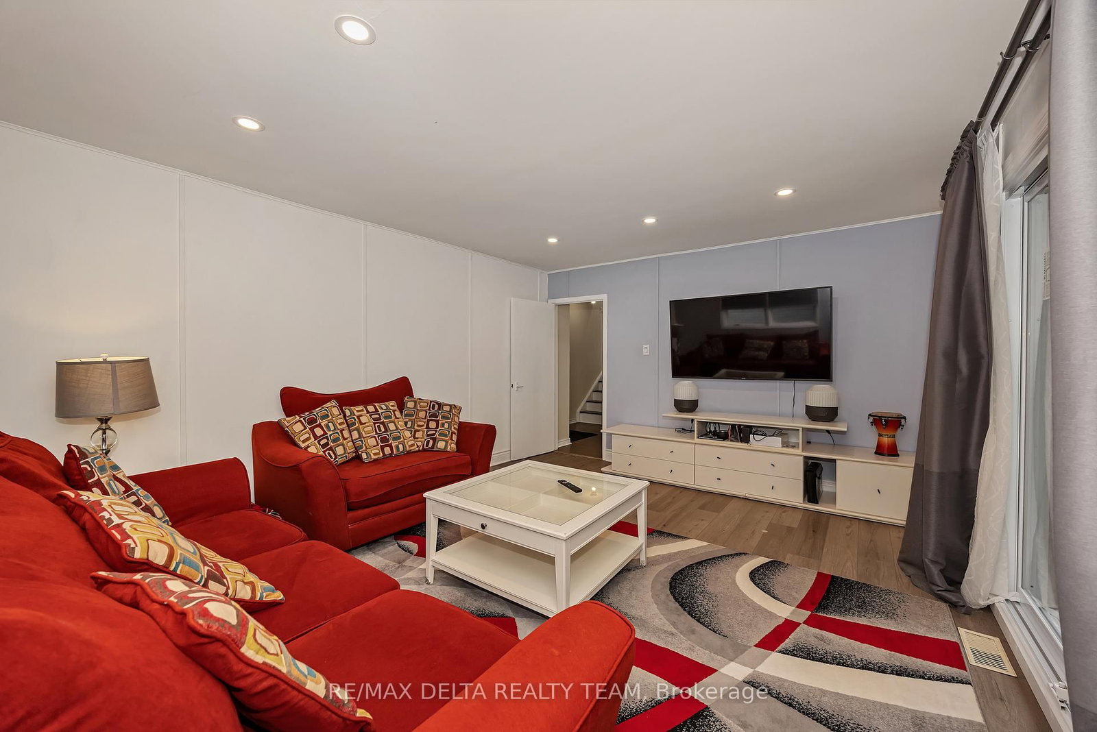 2350 Georgina Drive • Ottawa, ON photo 21