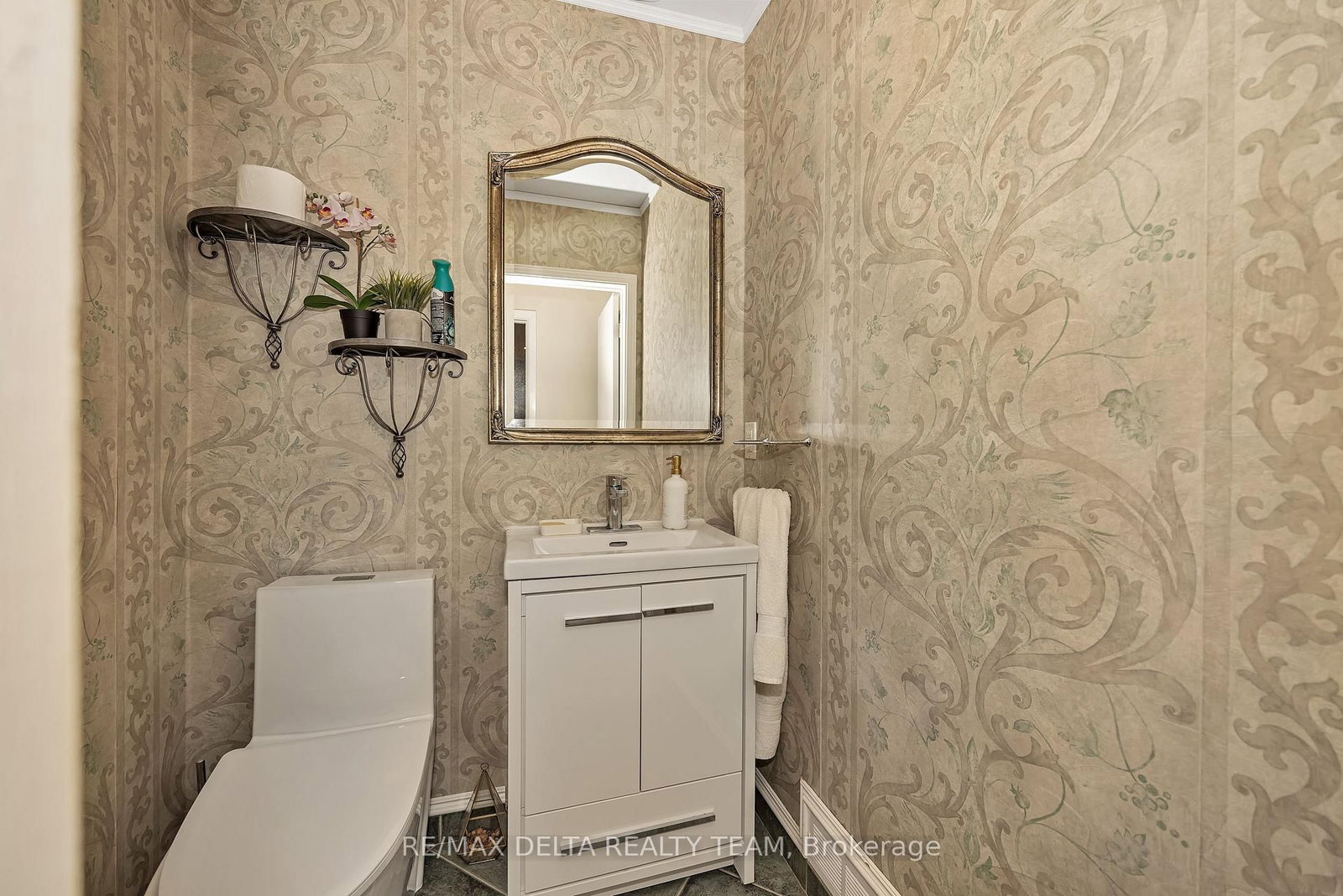 2350 Georgina Drive • Ottawa, ON photo 23