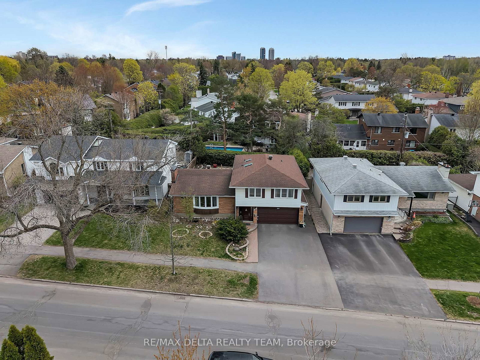 2350 Georgina Drive • Ottawa, ON photo 36