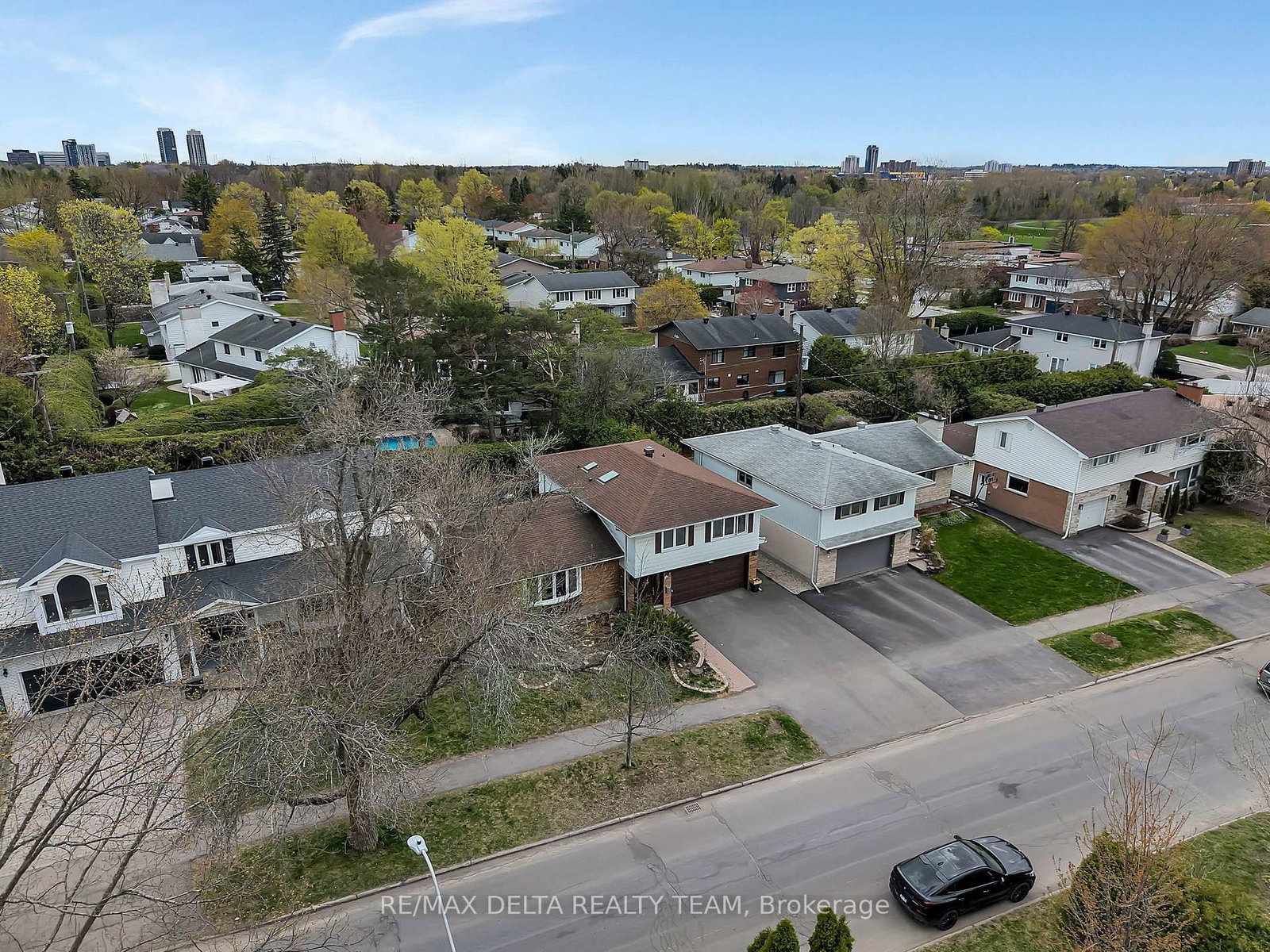 2350 Georgina Drive • Ottawa, ON photo 38