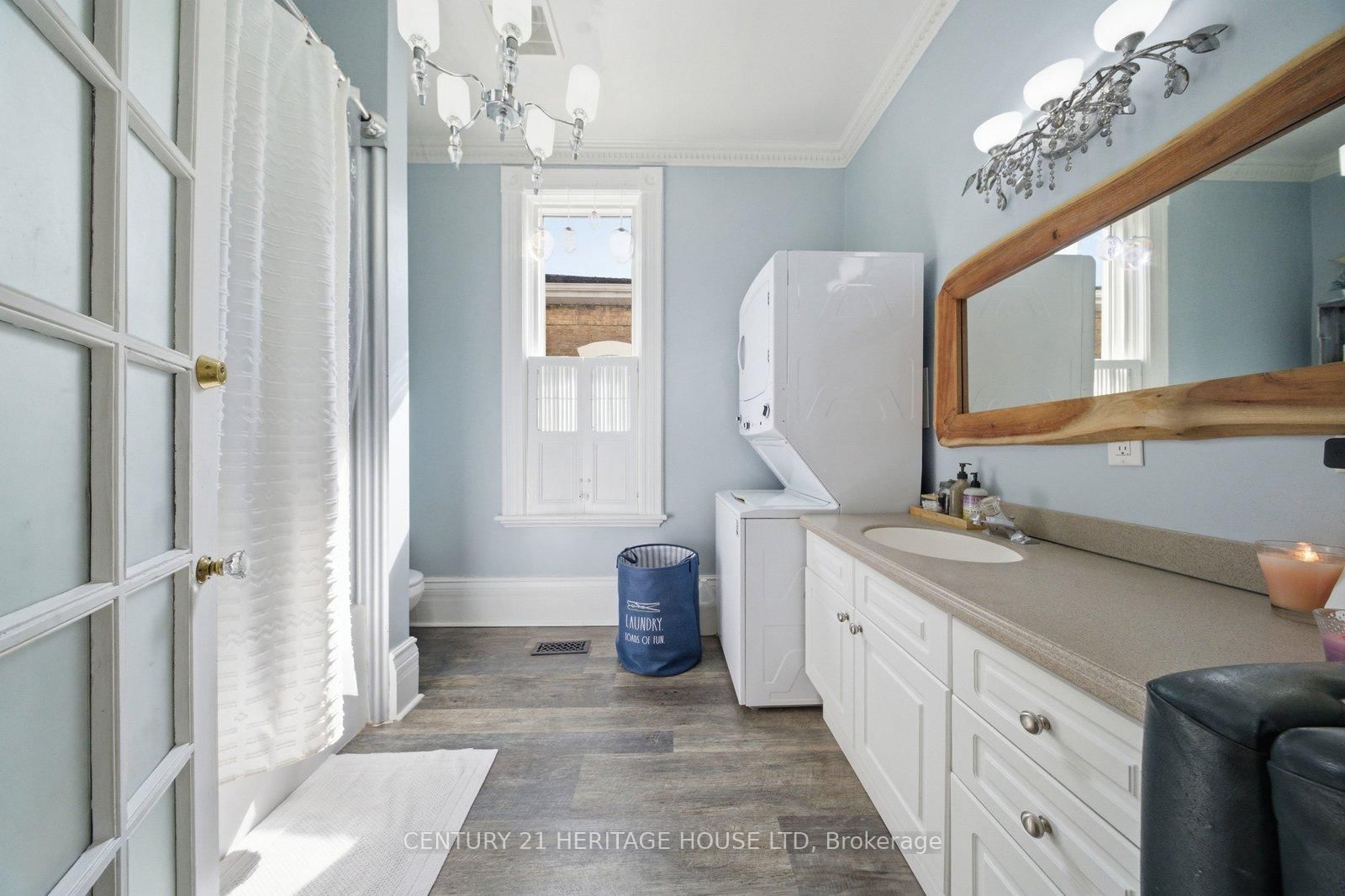 62 East Avenue • Brantford, ON photo 17