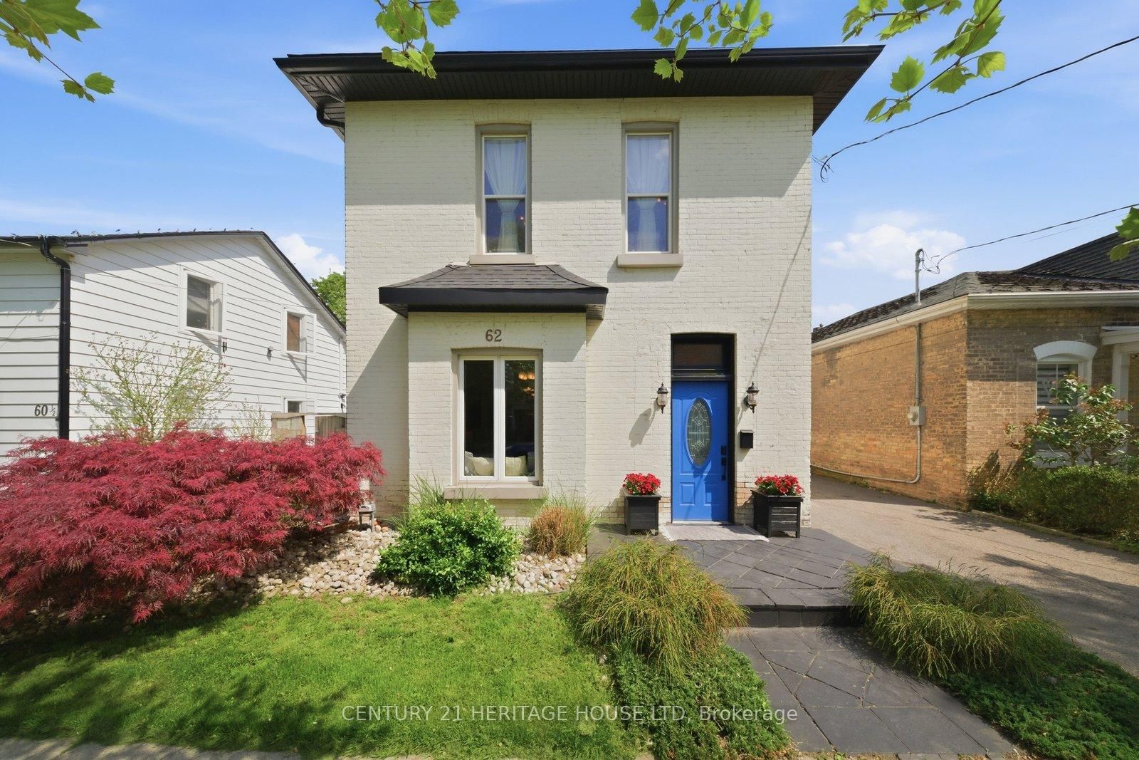 62 East Avenue • Brantford, ON photo 3