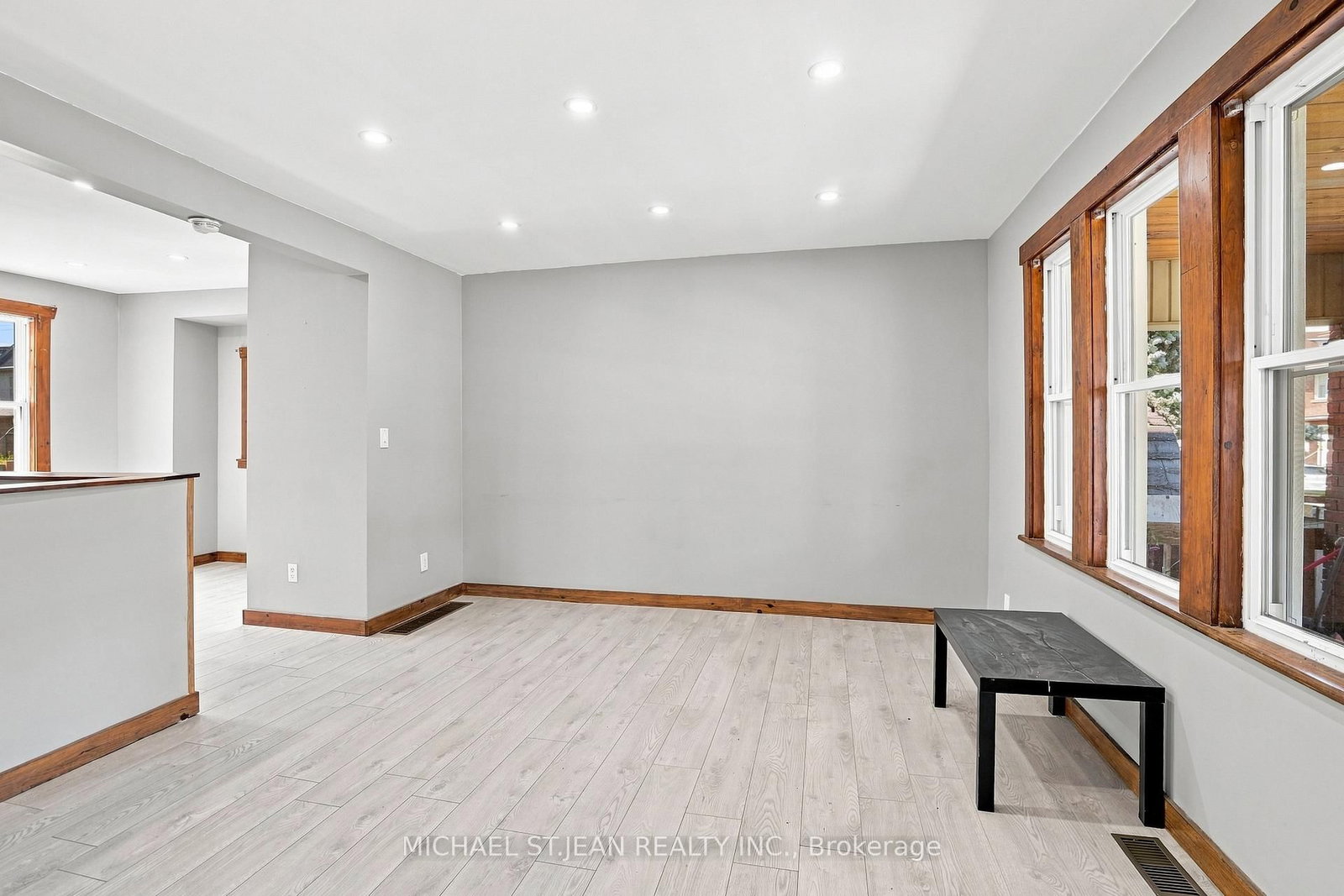 570 Cannon Street • Hamilton, ON photo 10