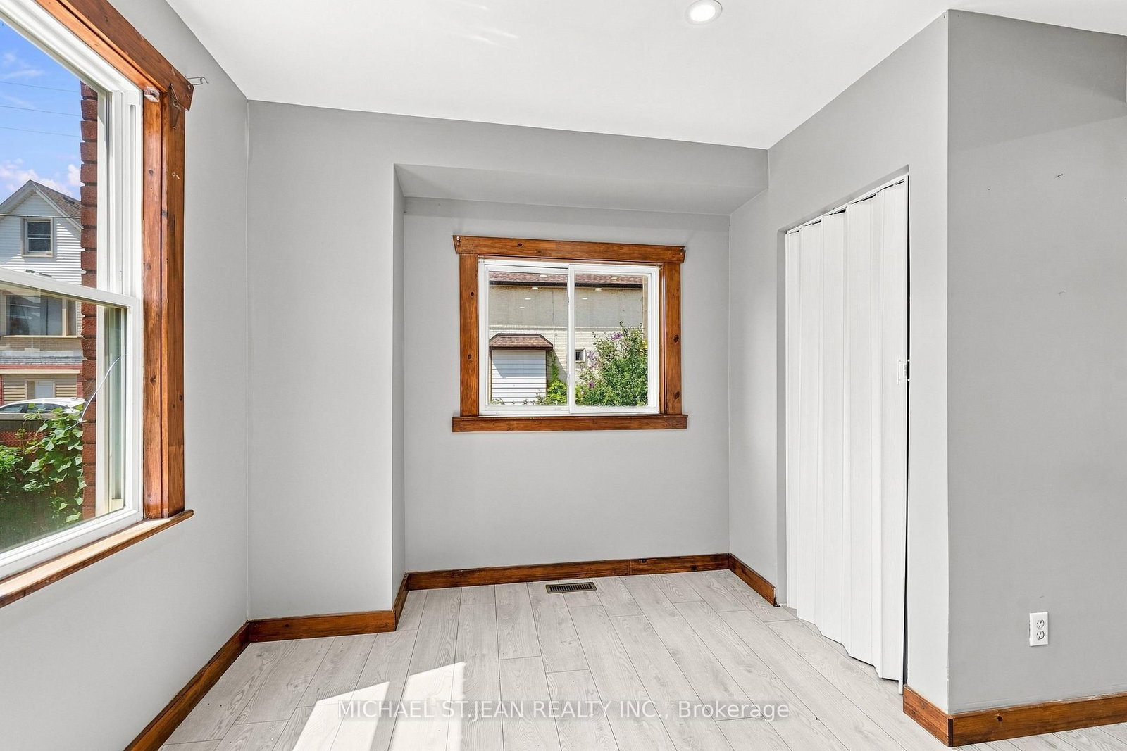 570 Cannon Street • Hamilton, ON photo 15